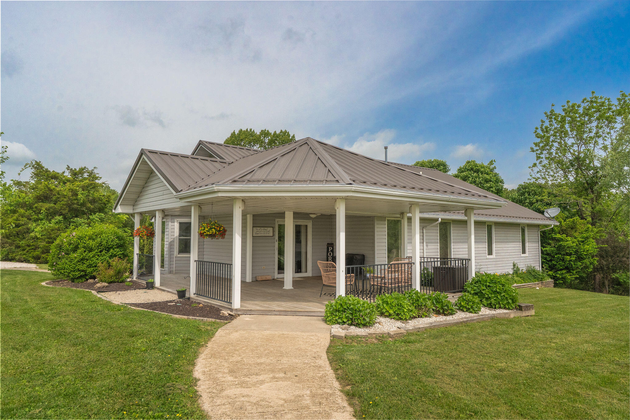 185 Pioneer Drive Property Photo 36