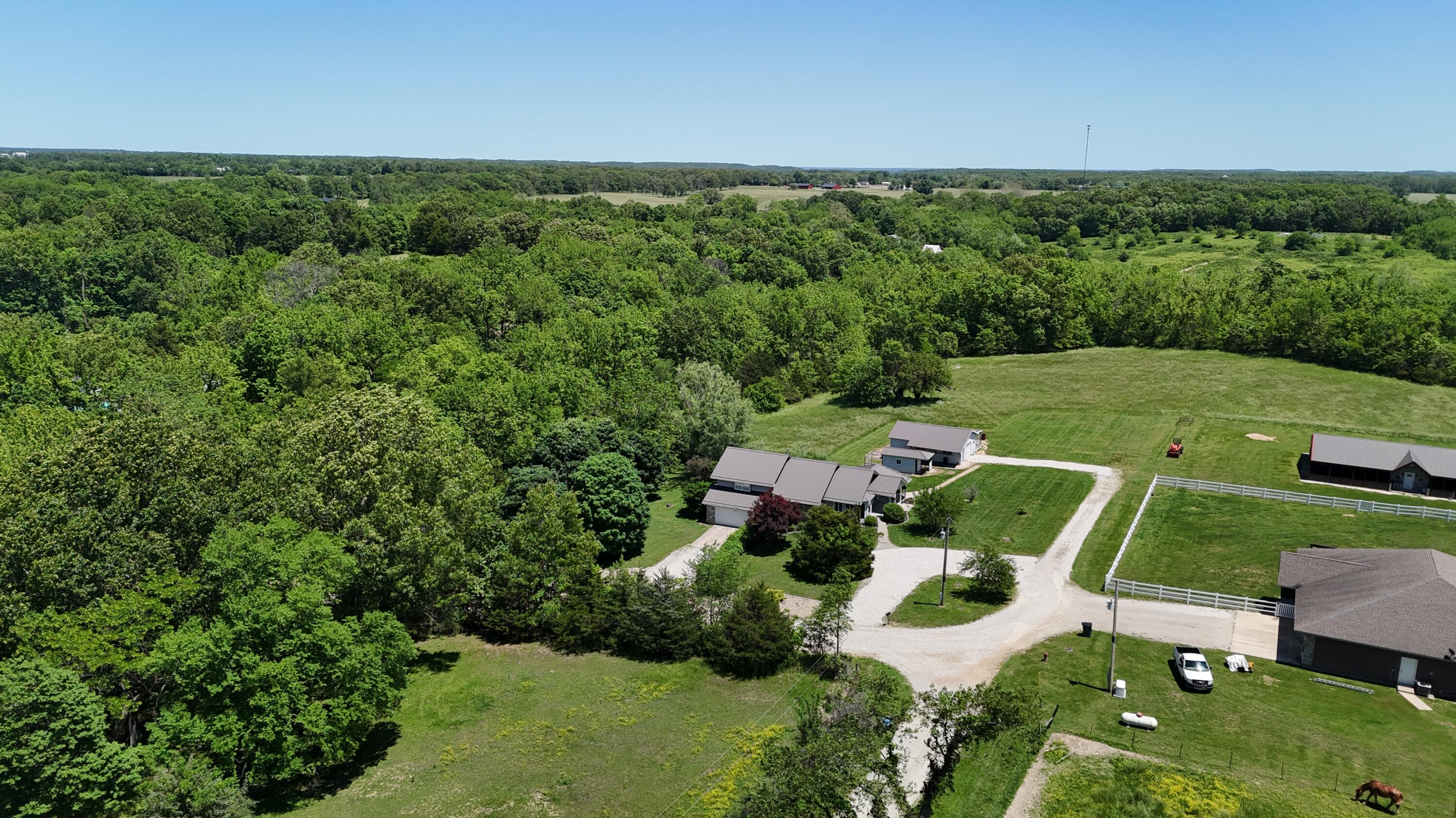 185 Pioneer Drive Property Photo 39