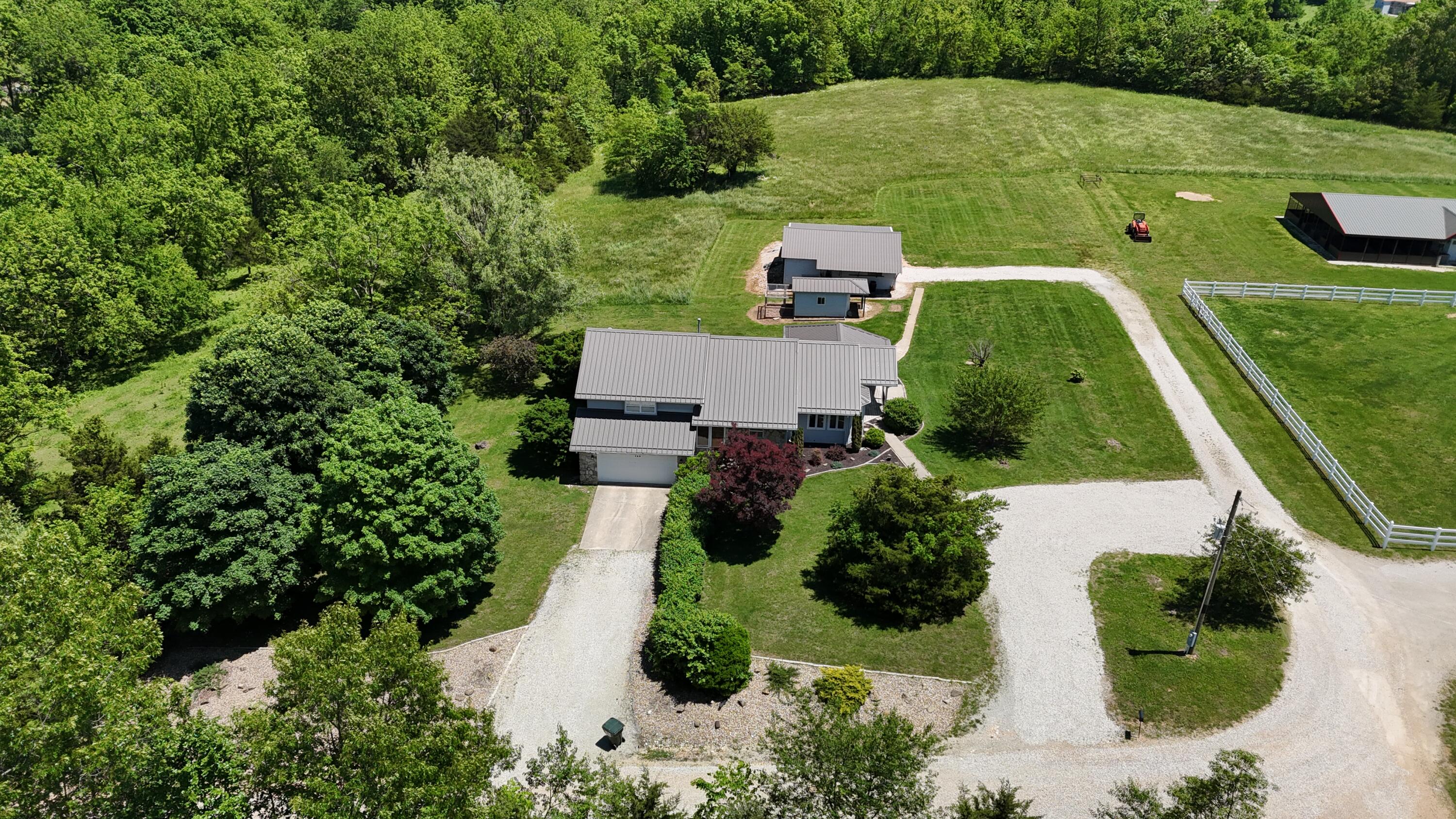 185 Pioneer Drive Property Photo 41