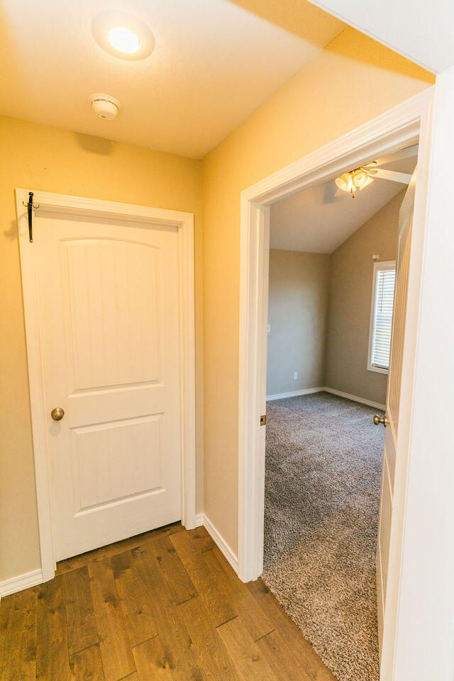 1205 North 12th Avenue Property Photo 18