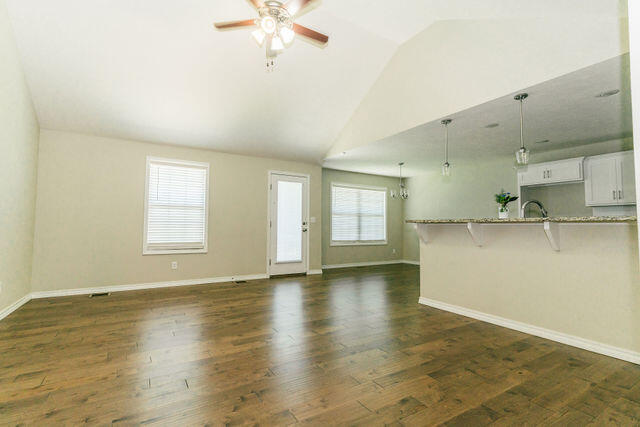 1205 North 12th Avenue Property Photo 25
