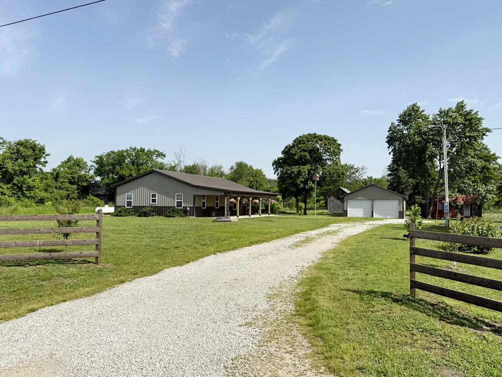30285 East Pawhuska Road Property Photo 2