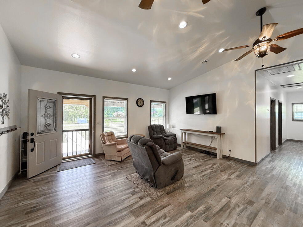 30285 East Pawhuska Road Property Photo 7