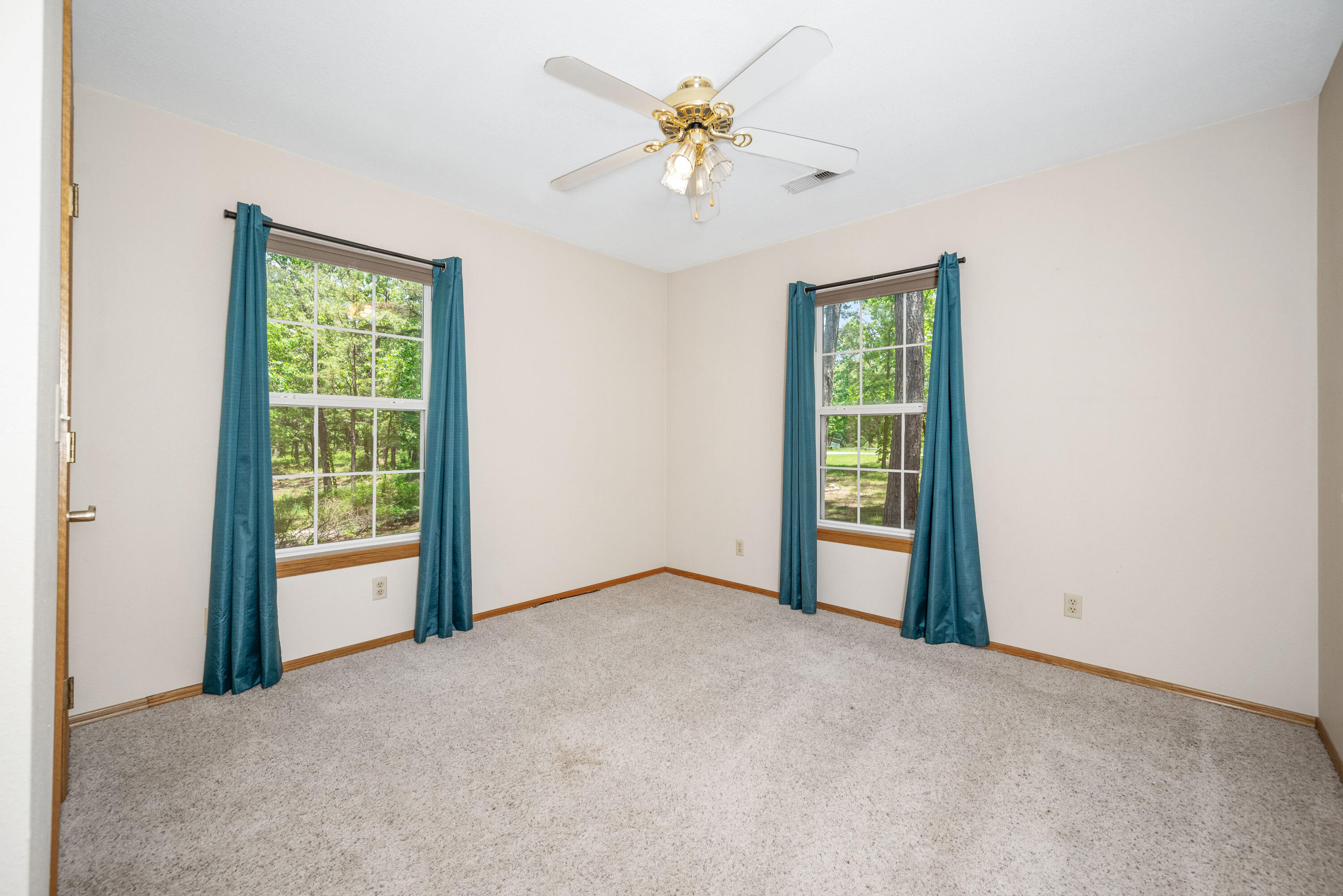 28827 Farm Road 1250 Property Photo 15