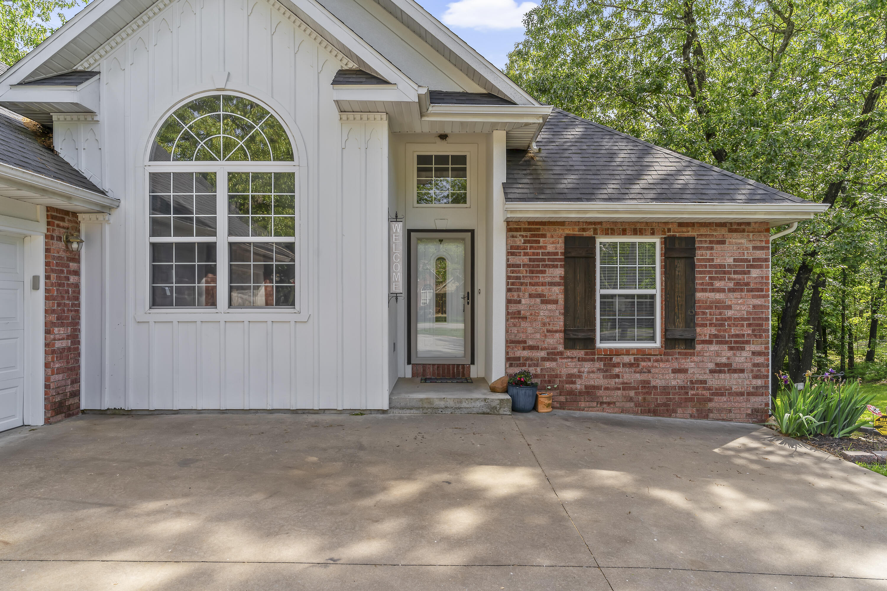 45 Stone Ridge Court Property Photo 4
