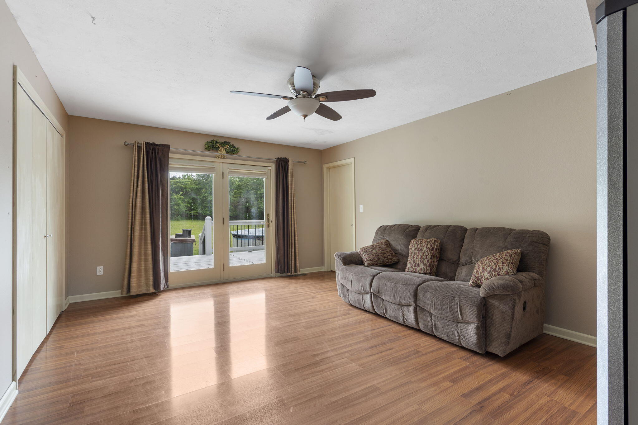 5283 North Farm Road 125 Property Photo 21