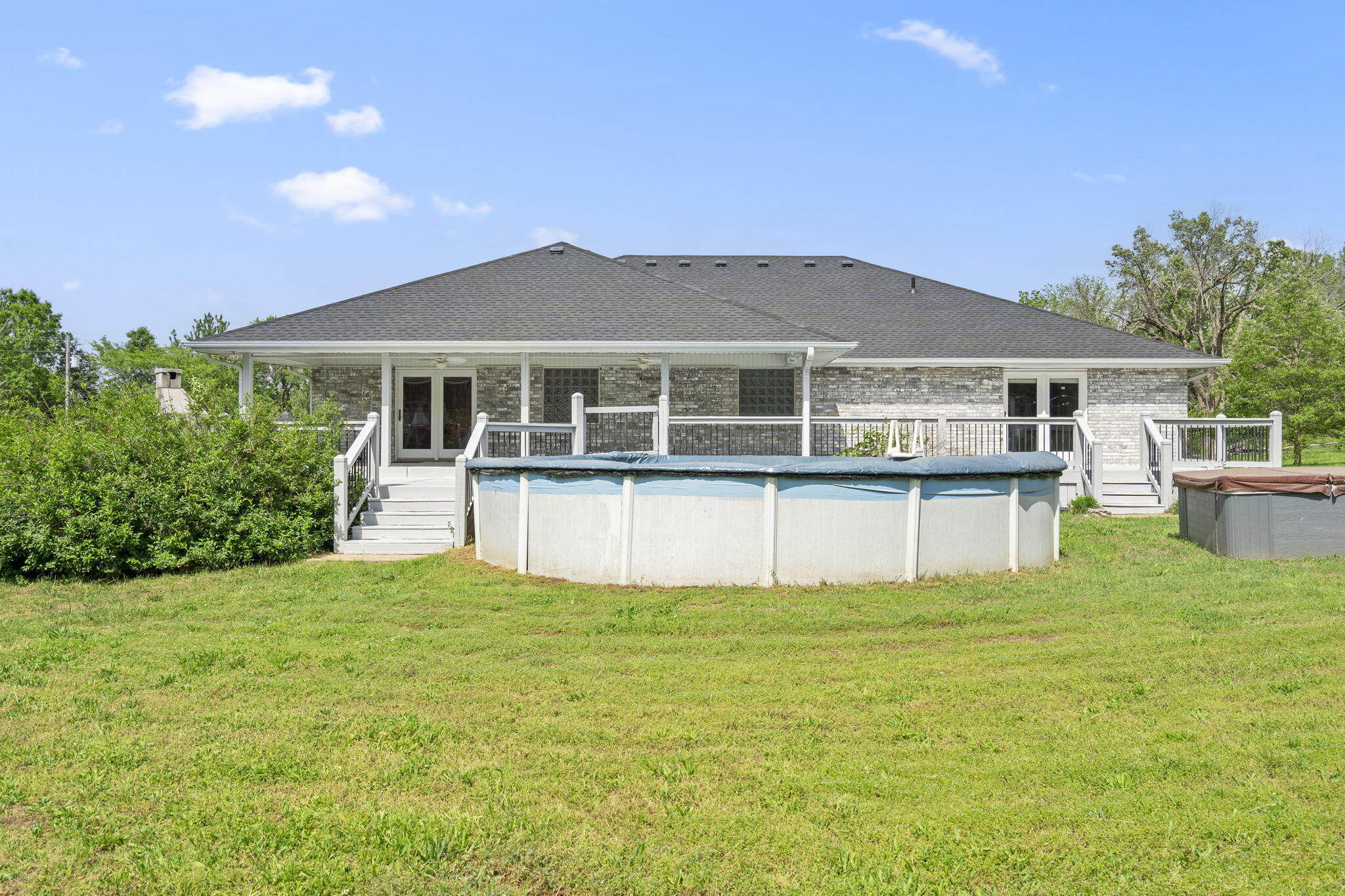 5283 North Farm Road 125 Property Photo 26