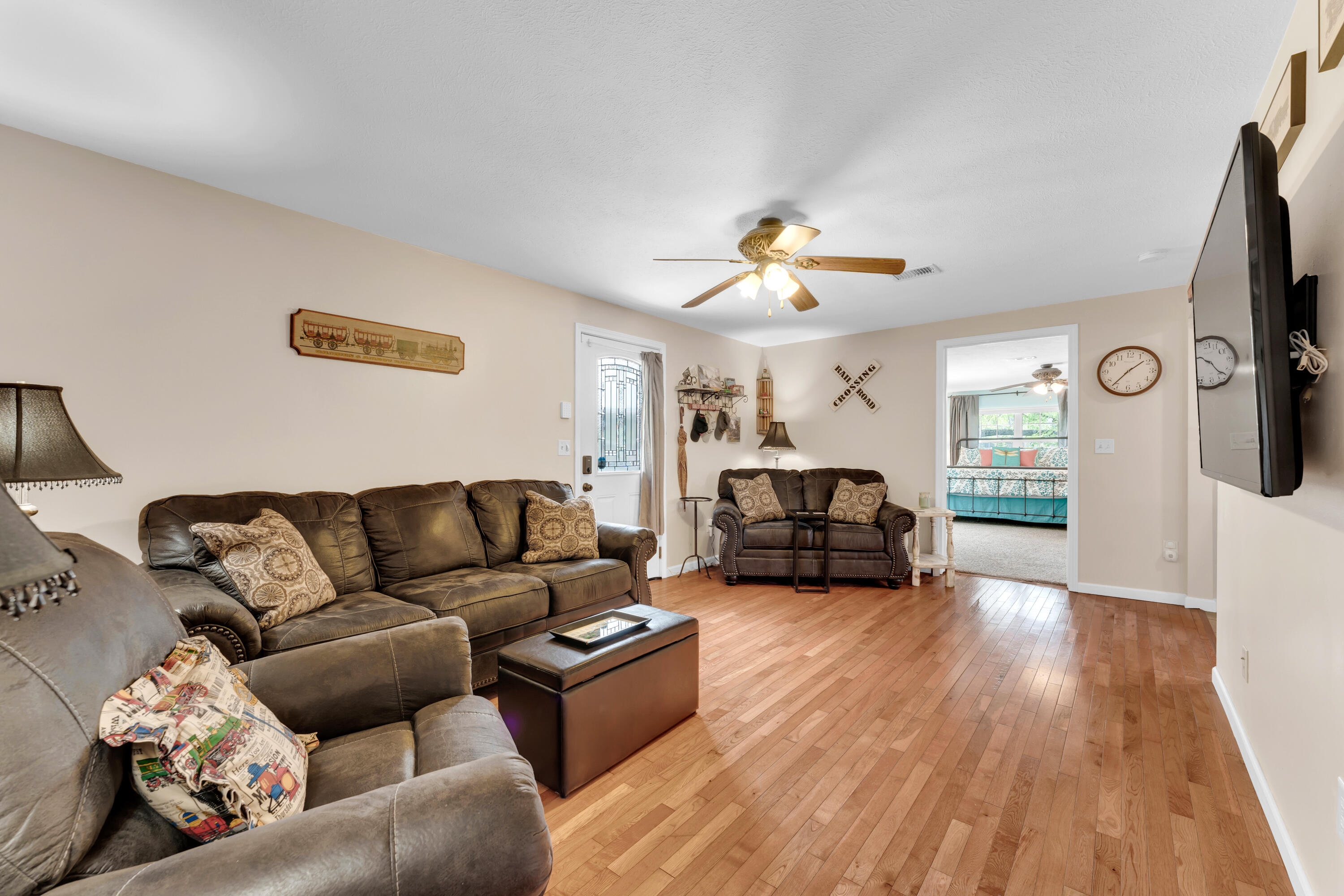 301 Lake Drive Property Photo 10