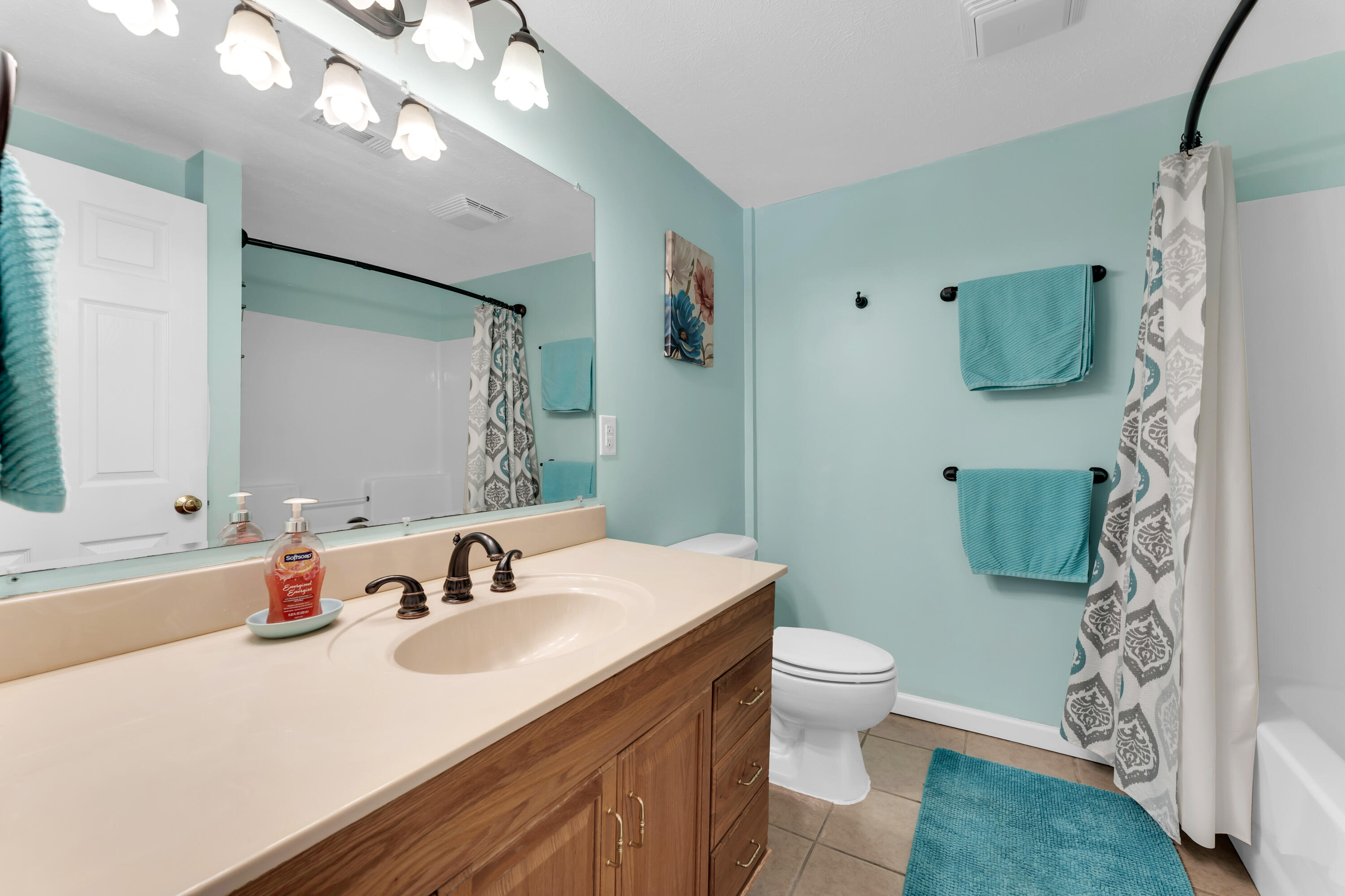 301 Lake Drive Property Photo 21