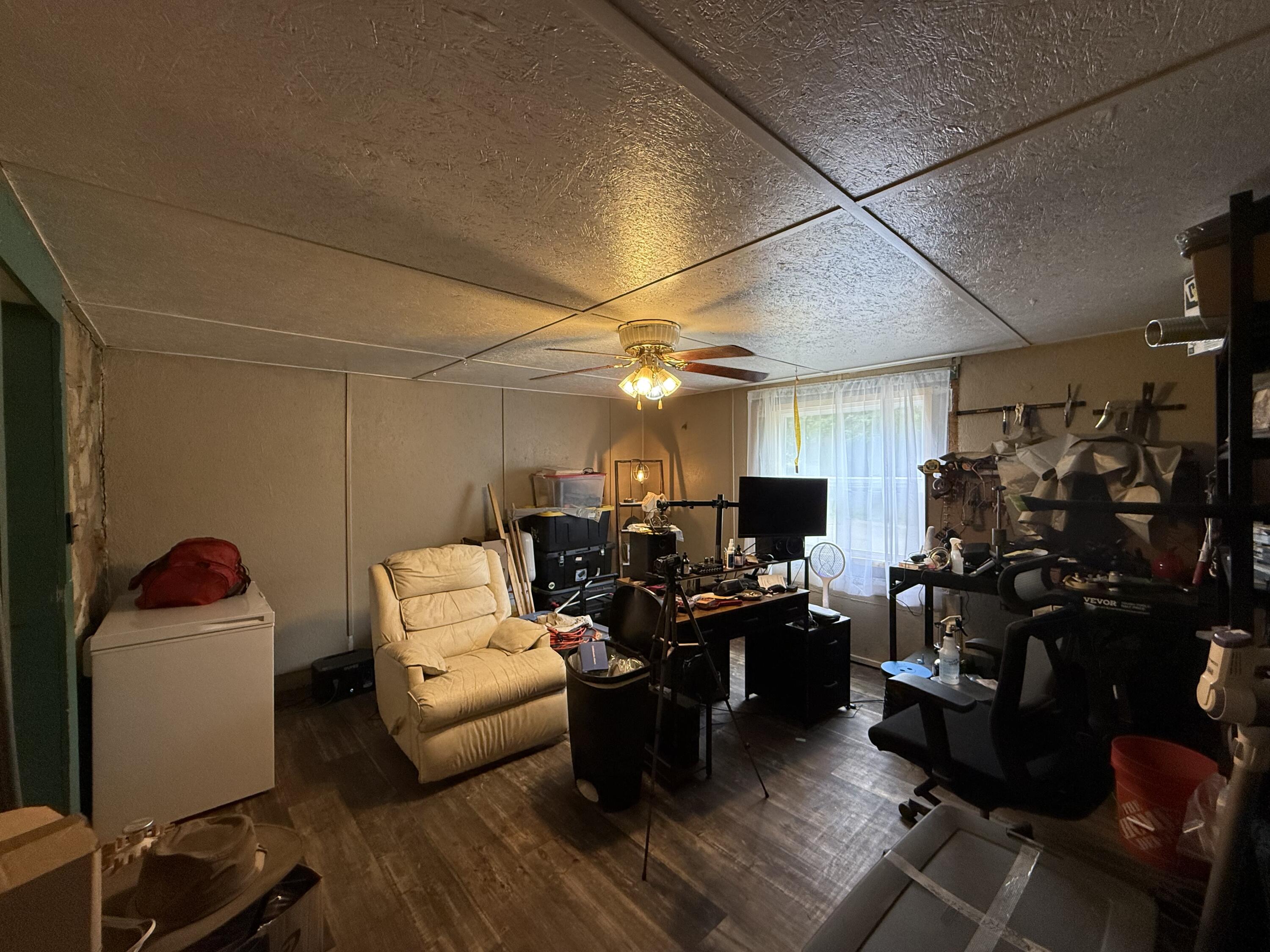 929 Race Street Property Photo 12