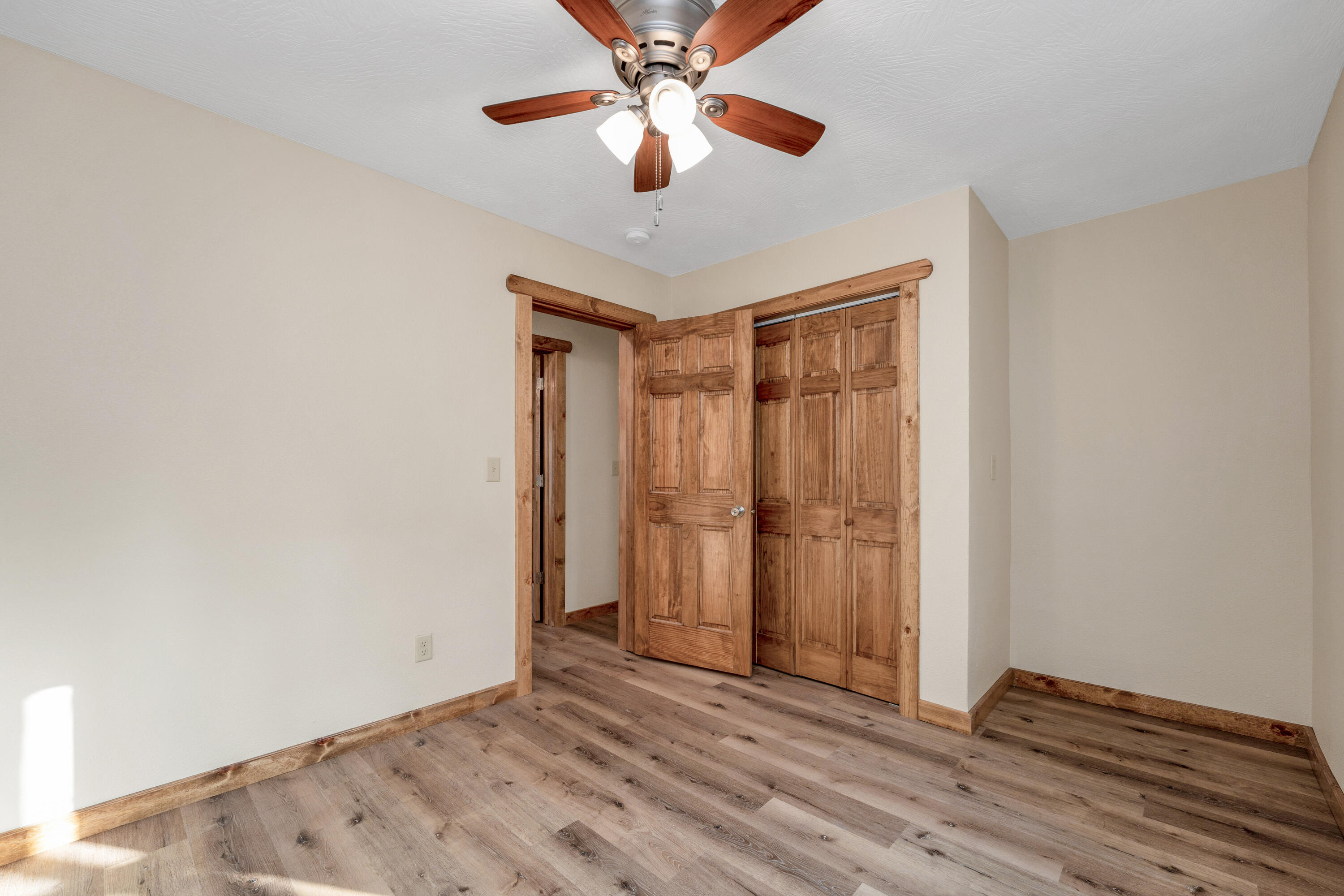 729 West Nichols Street Property Photo 16