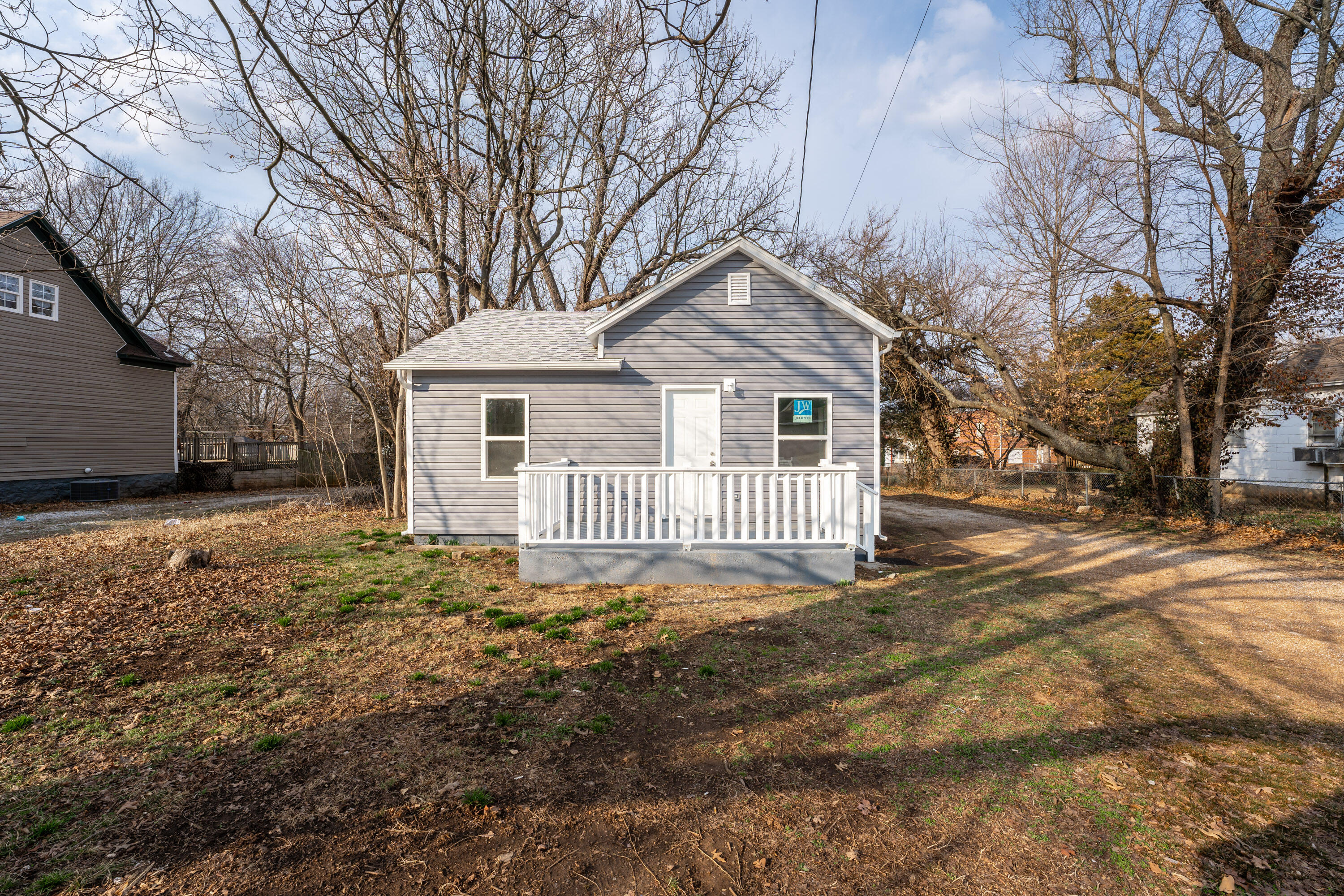 729 West Nichols Street Property Photo 20