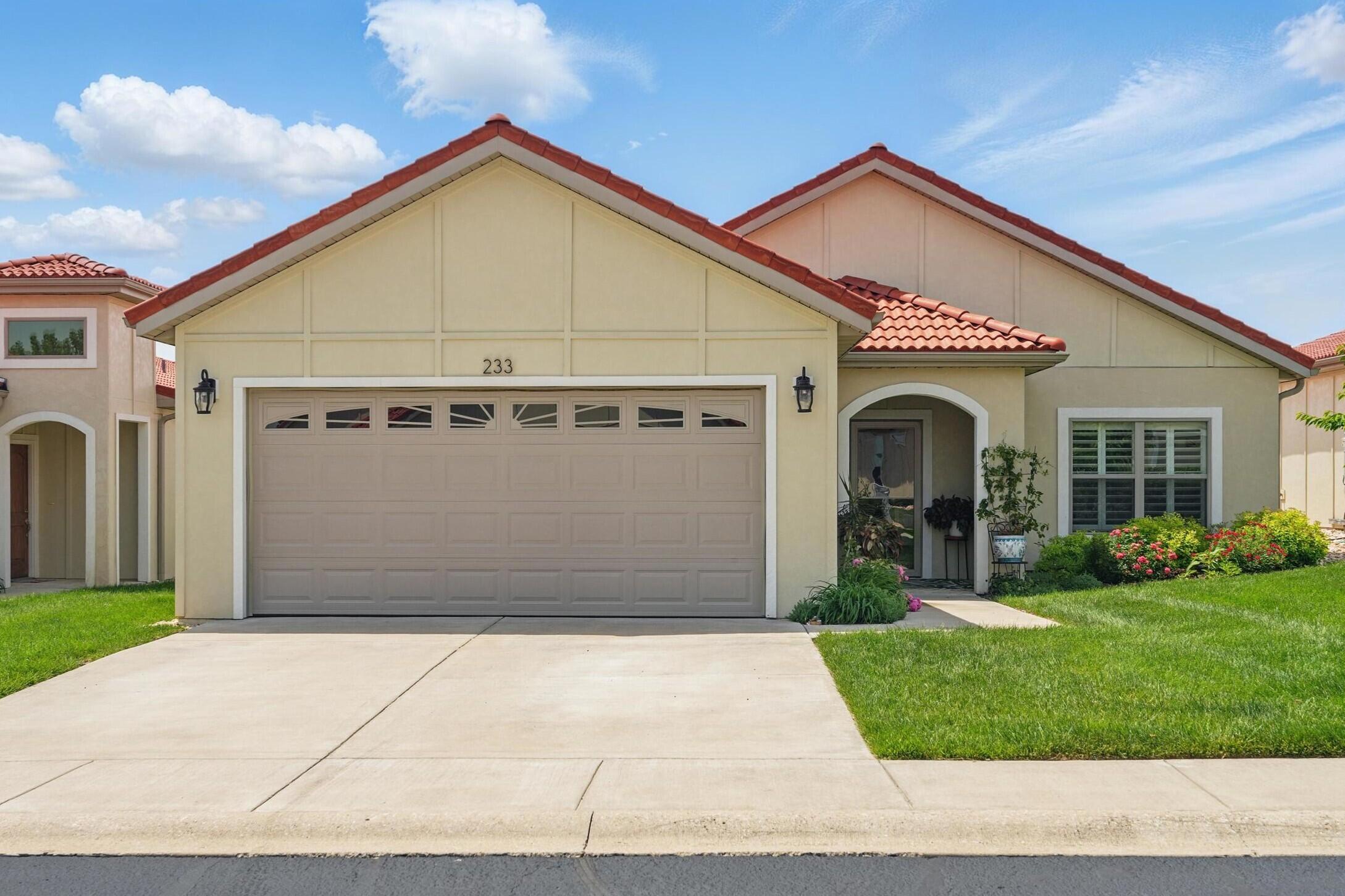 233 Siena Boulevard Property Photo 1