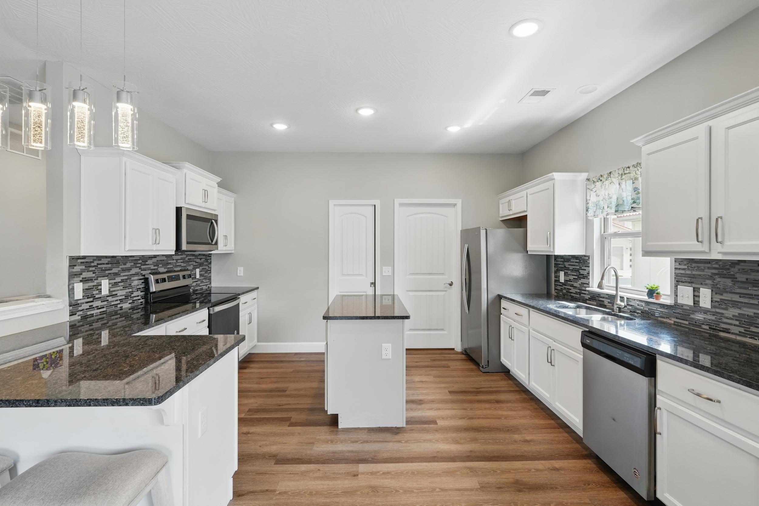 233 Siena Boulevard Property Photo 8