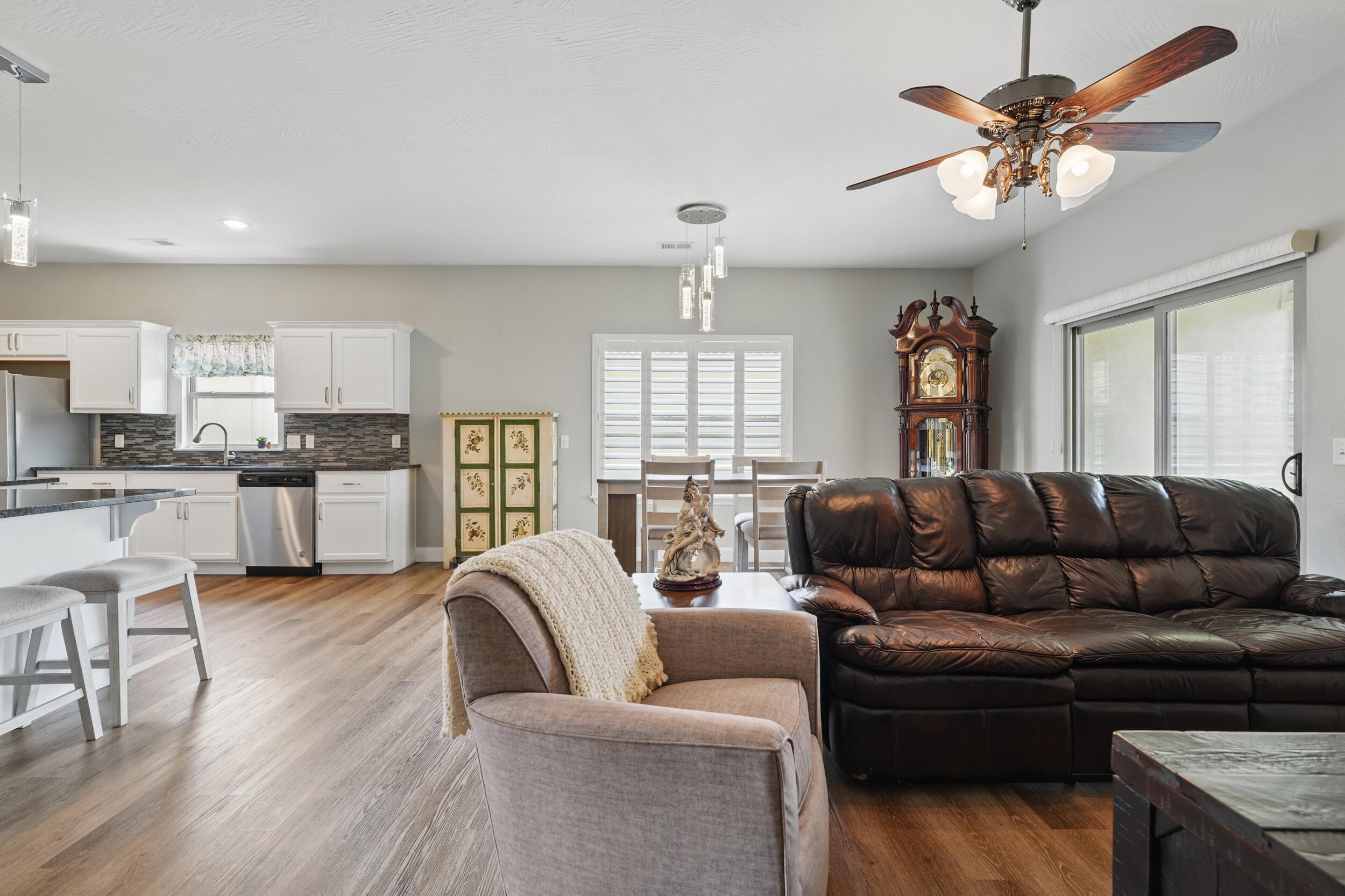 233 Siena Boulevard Property Photo 15