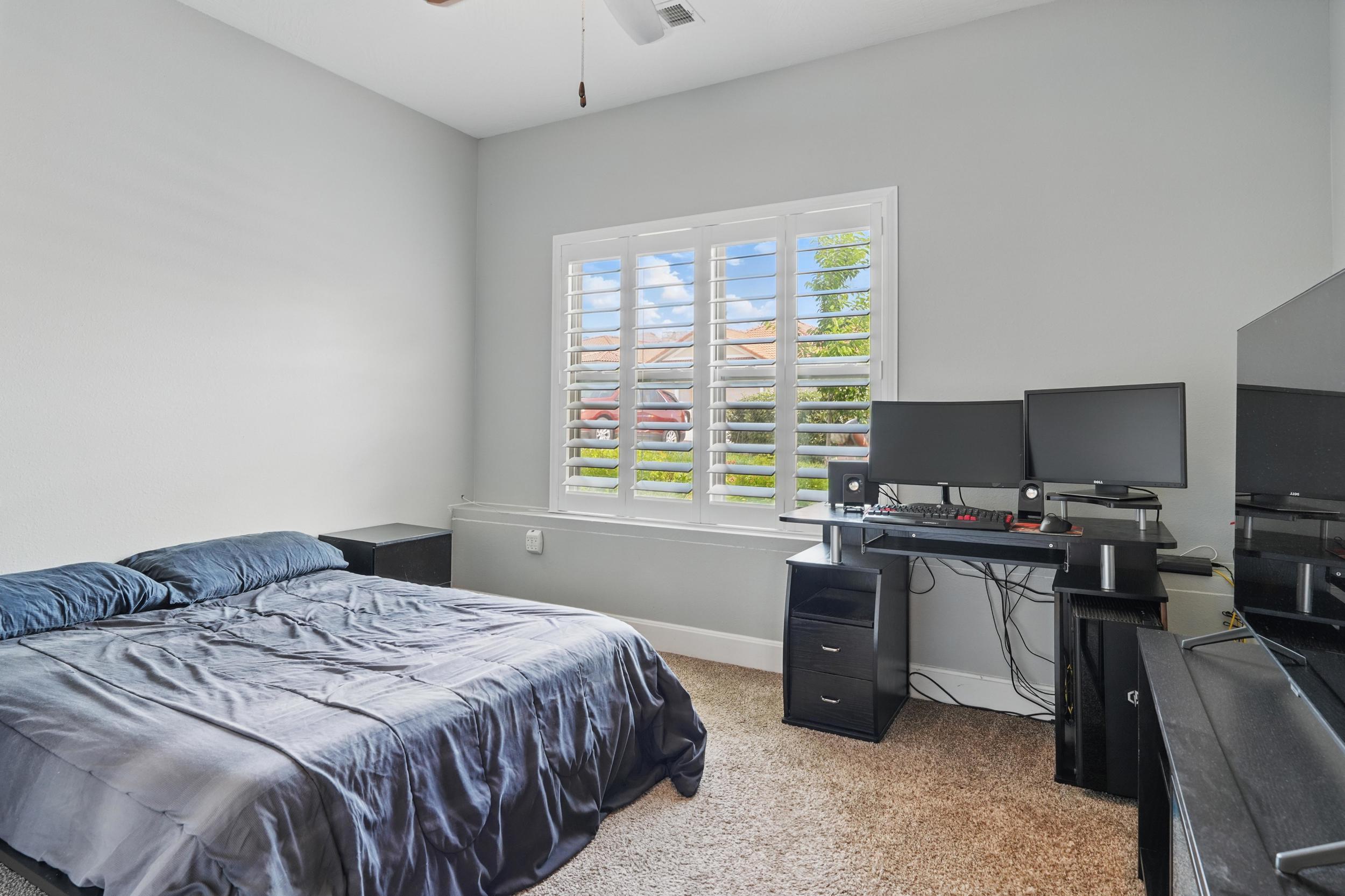 233 Siena Boulevard Property Photo 25