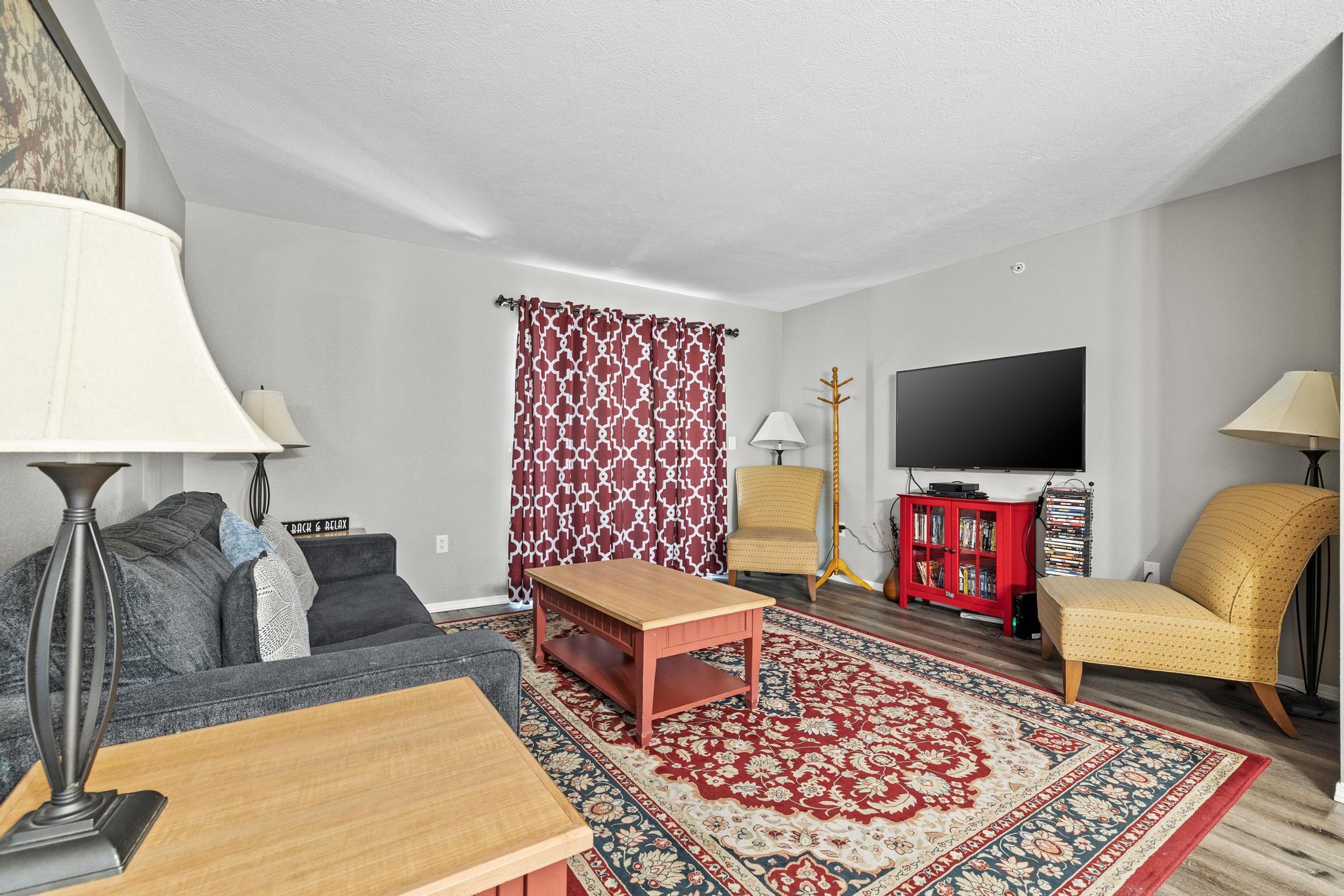 2904 Vineyards Parkway Property Photo 6
