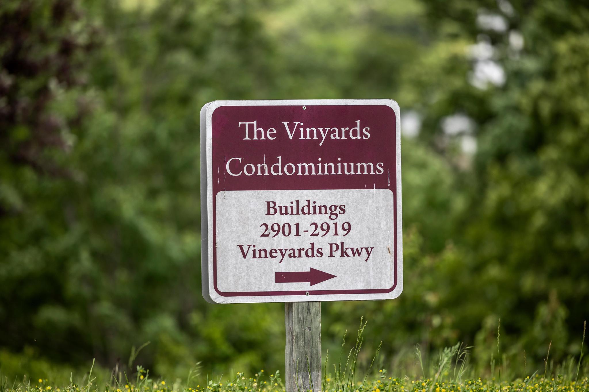 2904 Vineyards Parkway Property Photo 26