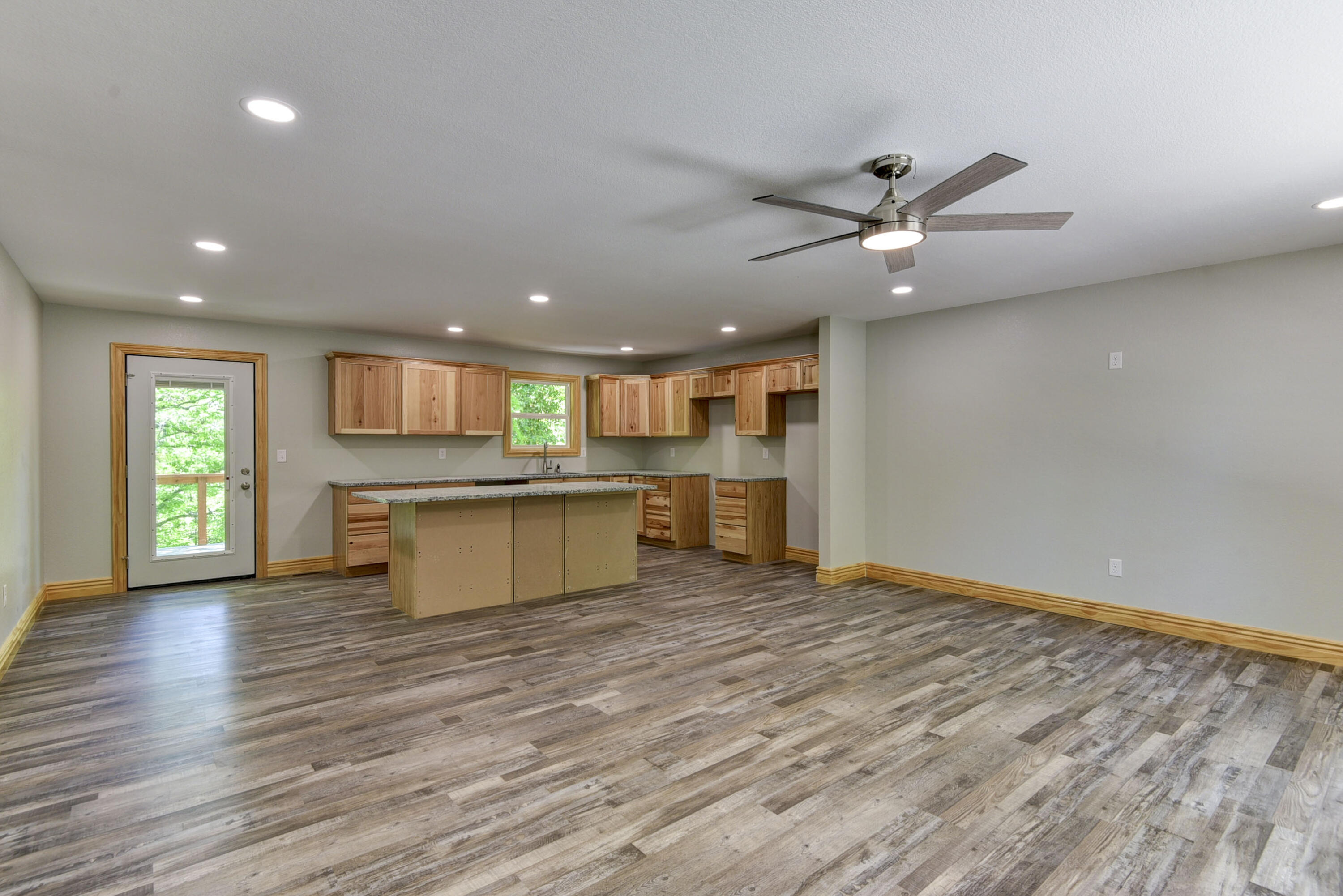 25173 Farm Road 1266 Property Photo 8