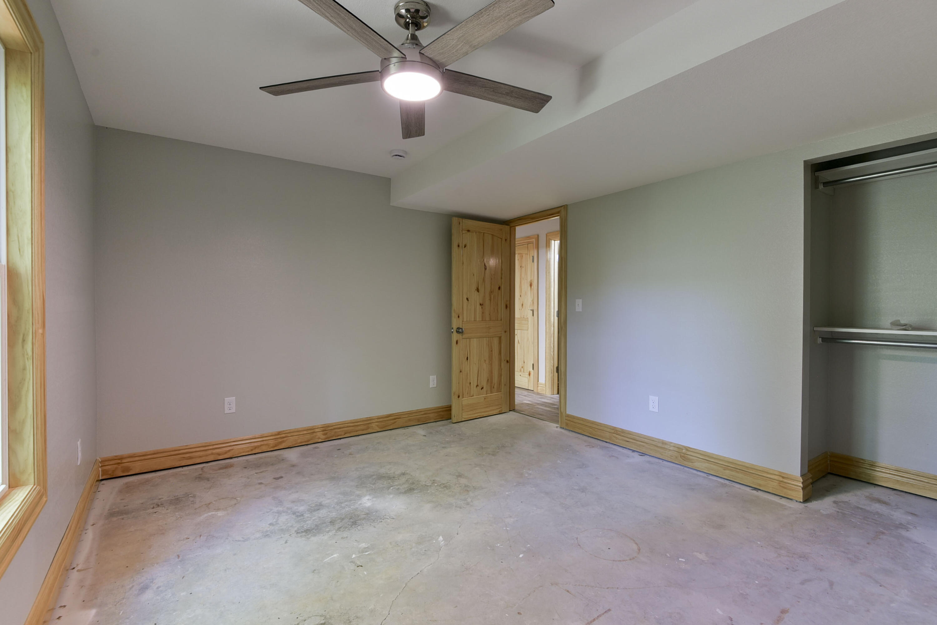 25173 Farm Road 1266 Property Photo 32