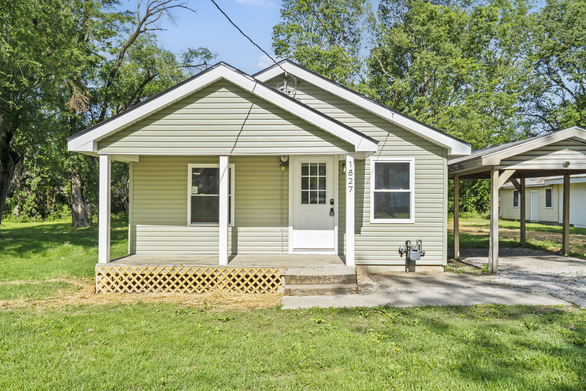 1827 North Tyler Avenue Property Photo