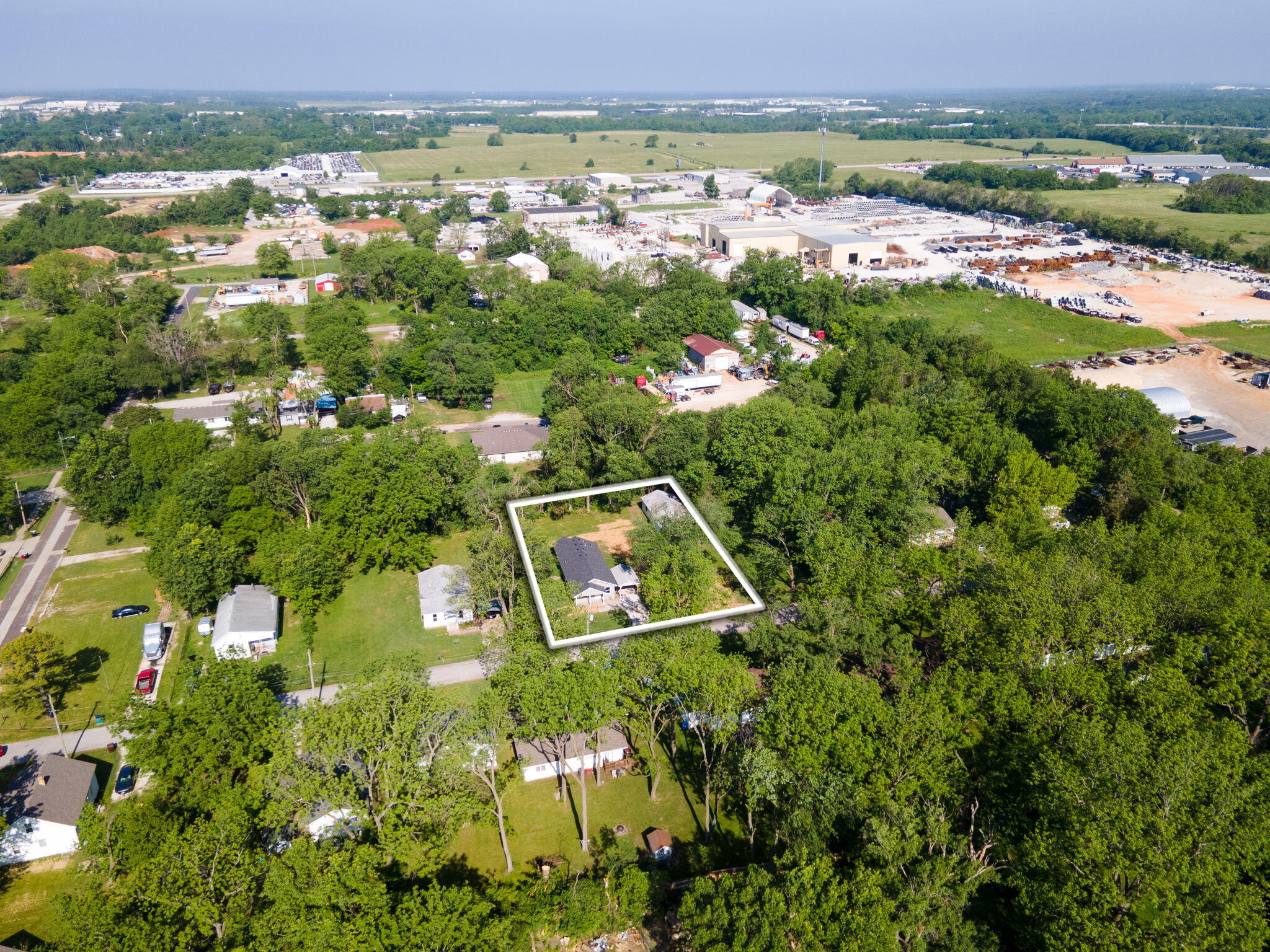 1827 North Tyler Avenue Property Photo 4