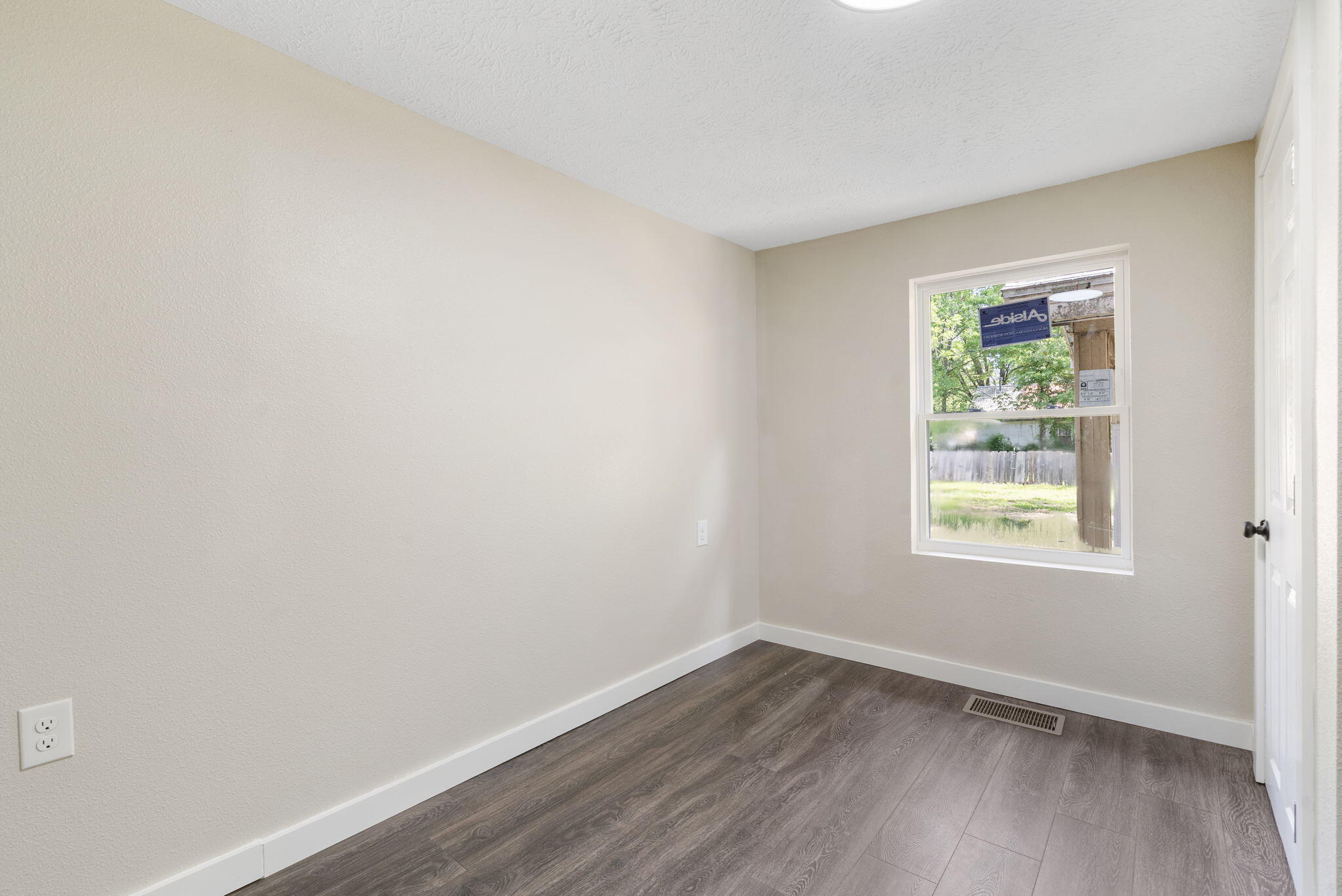 1827 North Tyler Avenue Property Photo 13