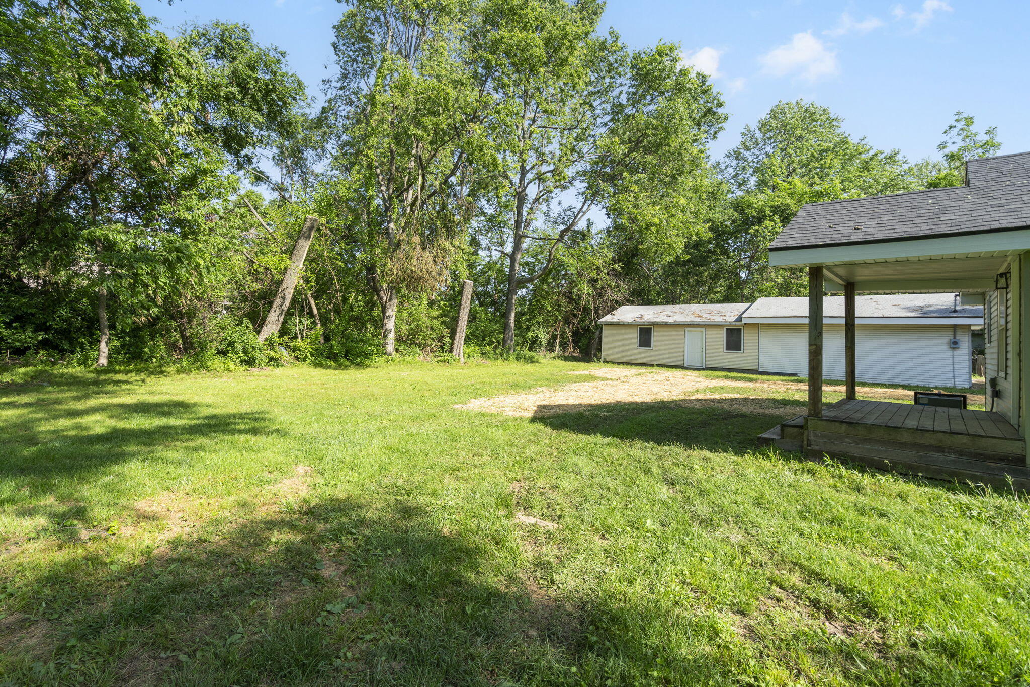 1827 North Tyler Avenue Property Photo 25