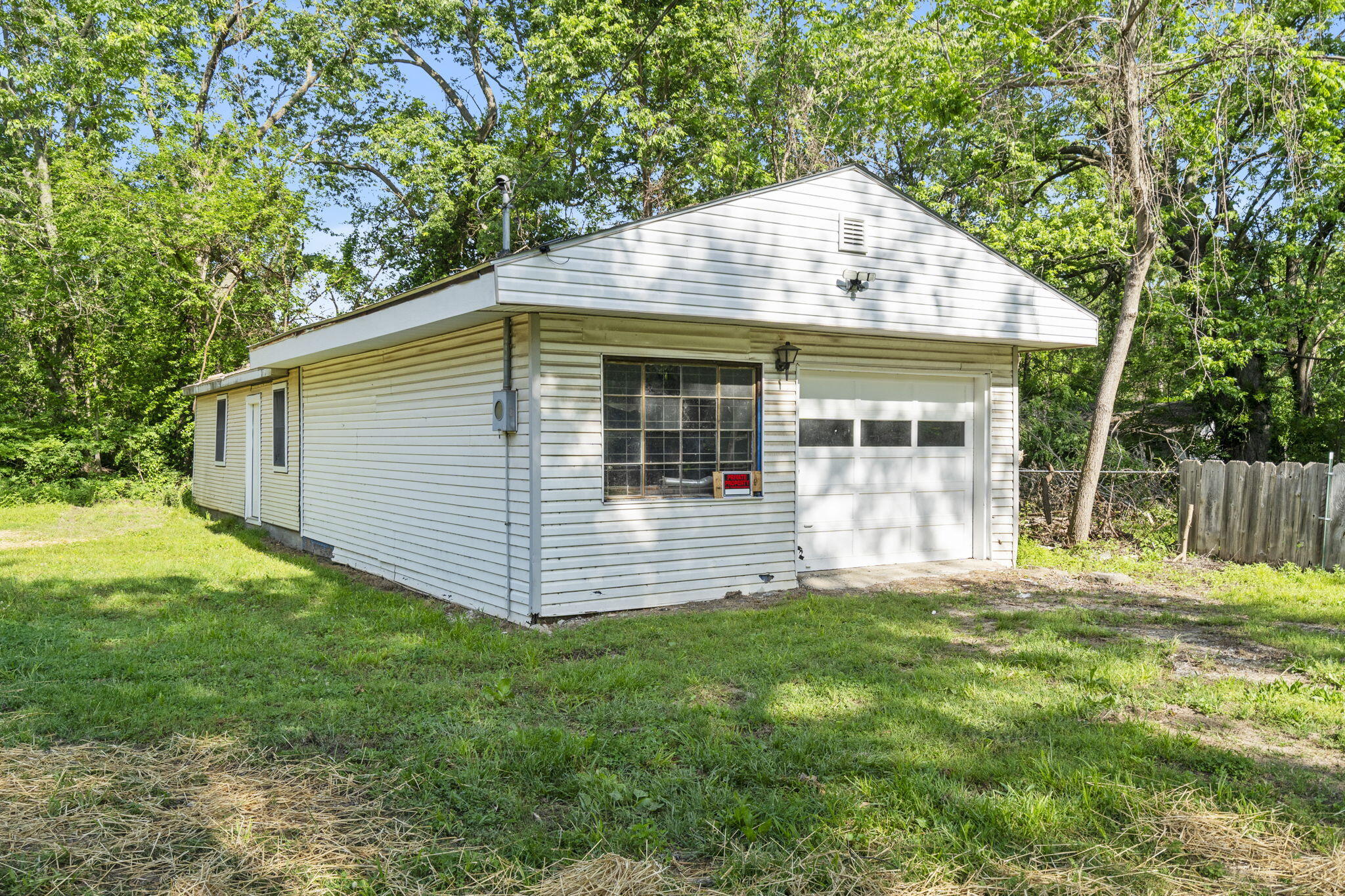 1827 North Tyler Avenue Property Photo 28
