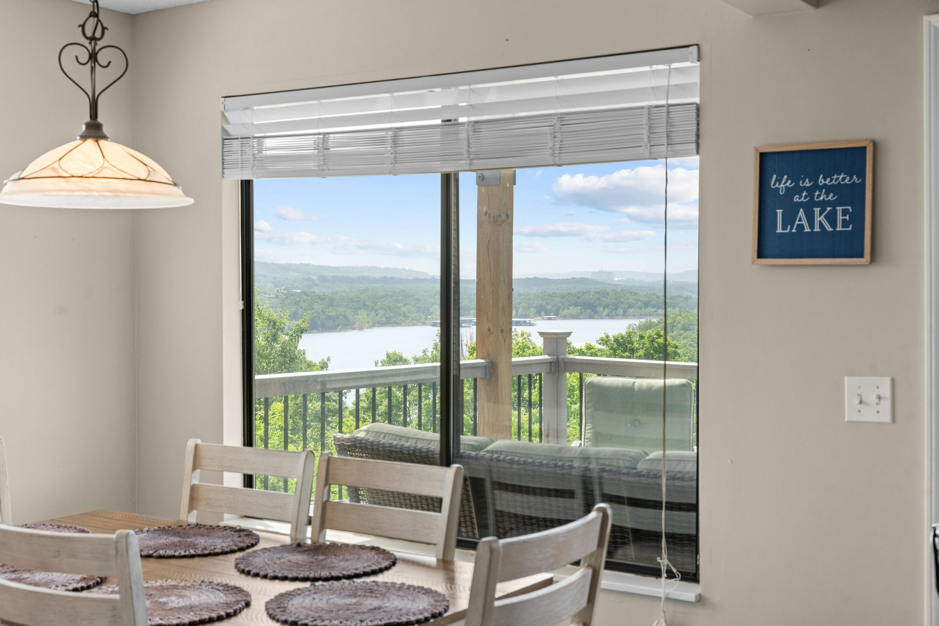 13 Treehouse Lane Property Photo