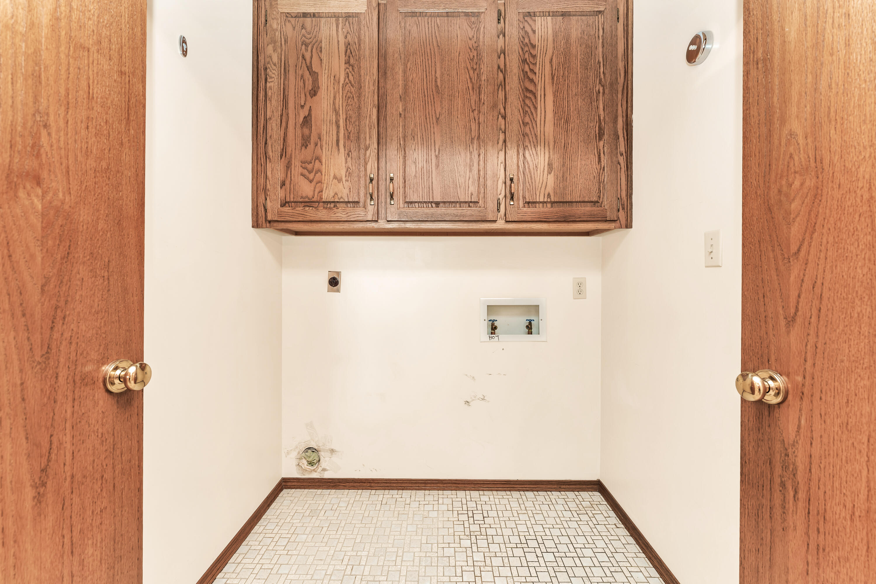 2140 East Claiborne Street Property Photo 20