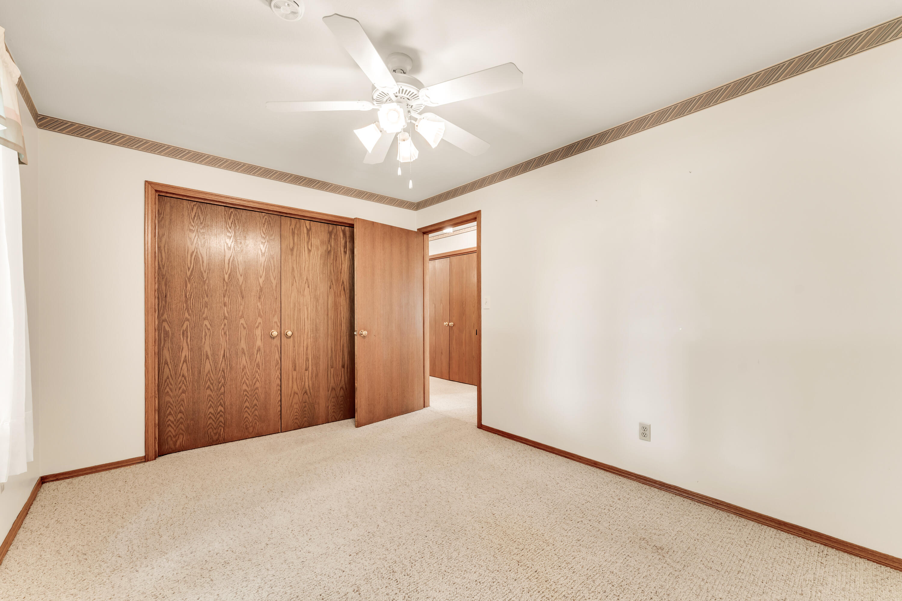 2140 East Claiborne Street Property Photo 23