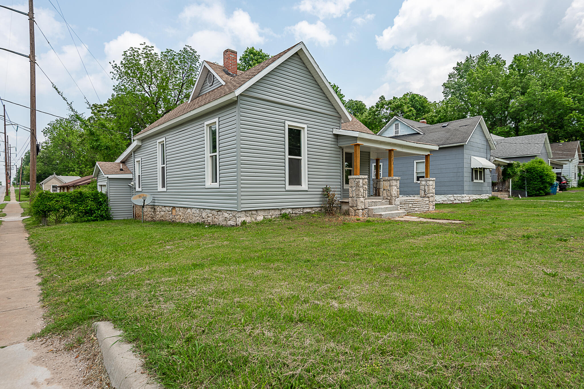 1223 West State Street Property Photo 3