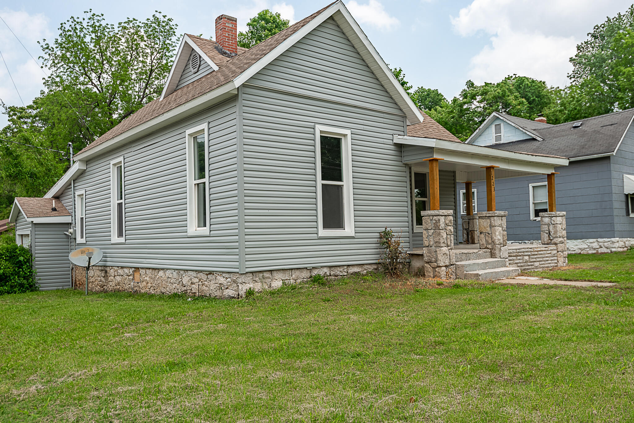 1223 West State Street Property Photo 4