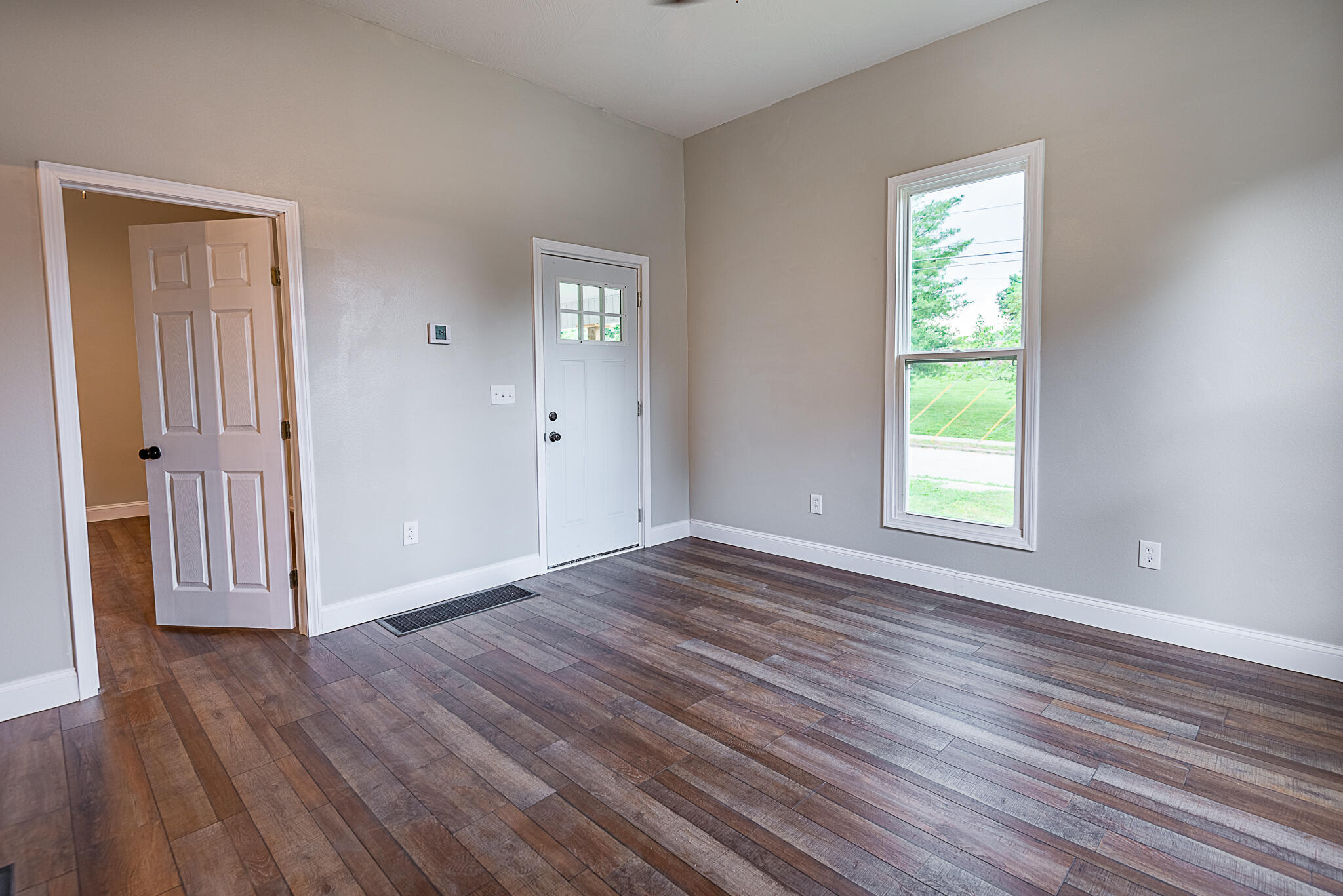1223 West State Street Property Photo 11