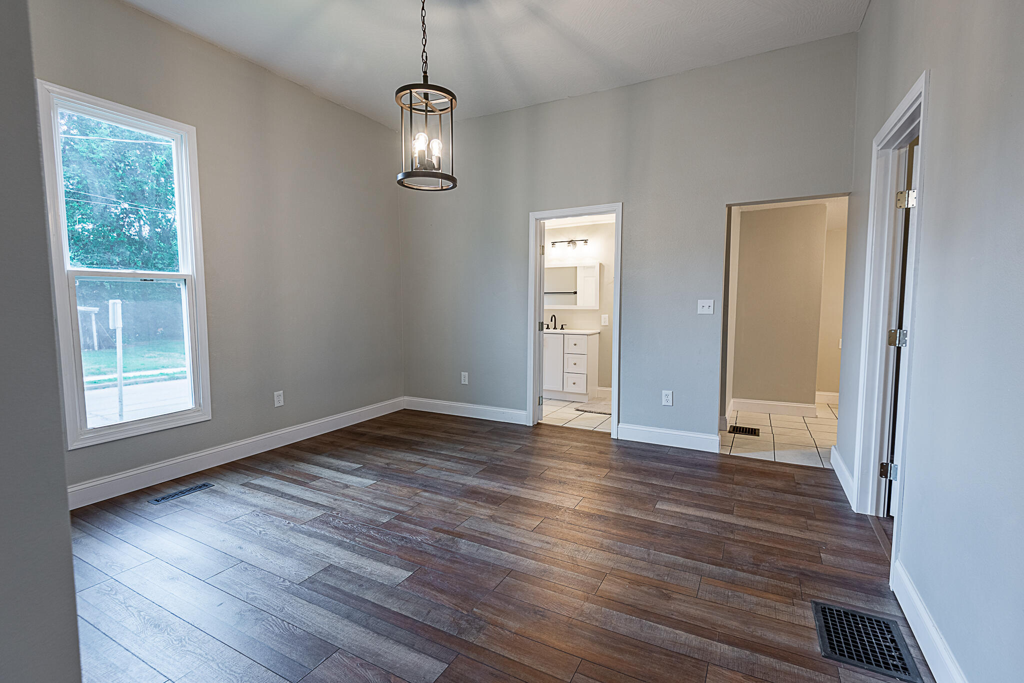 1223 West State Street Property Photo 14