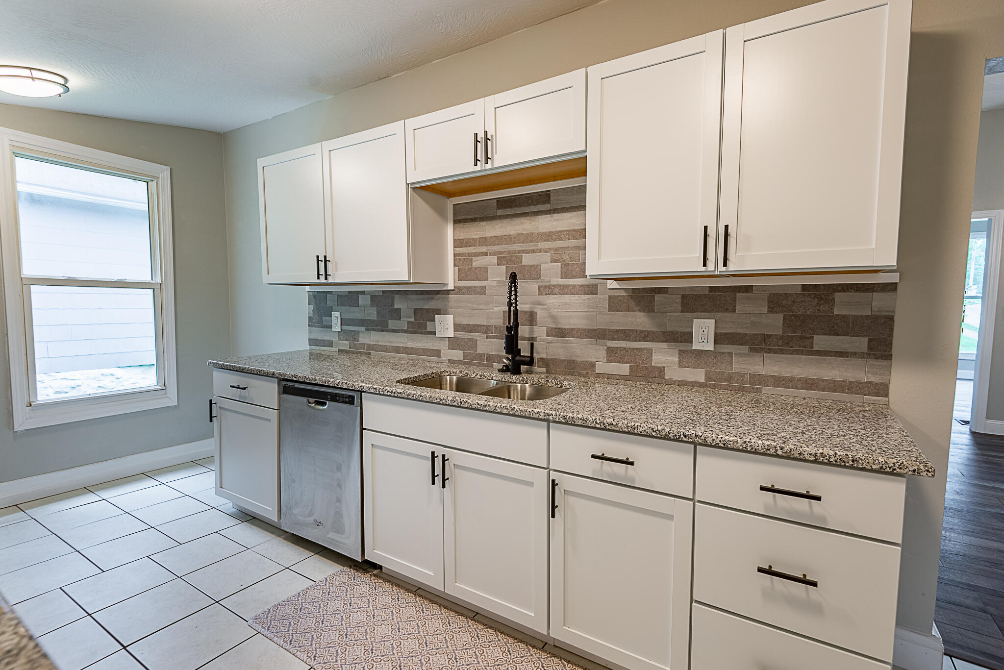 1223 West State Street Property Photo 17