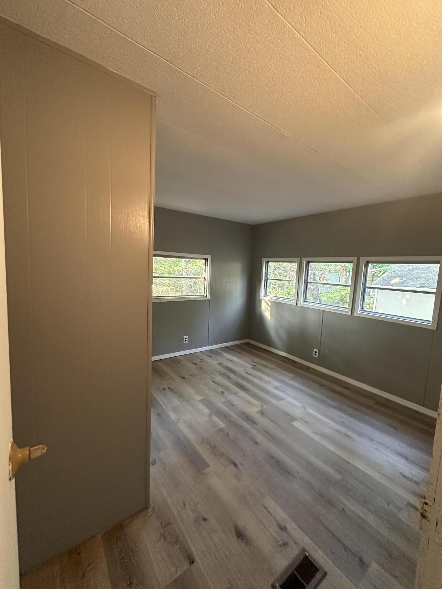 24382 Bastion Lane Property Photo 12
