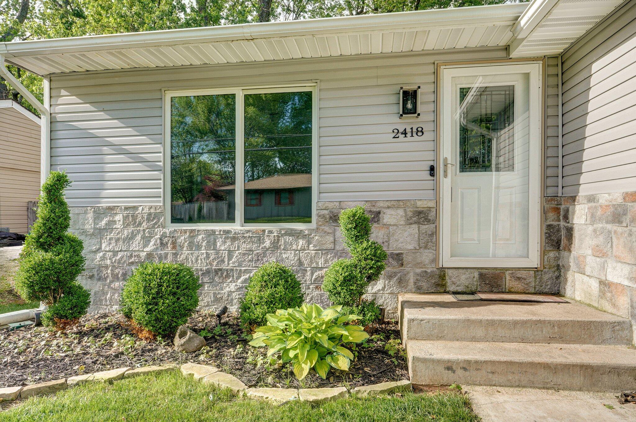 2418 East Catalpa Street Property Photo 4
