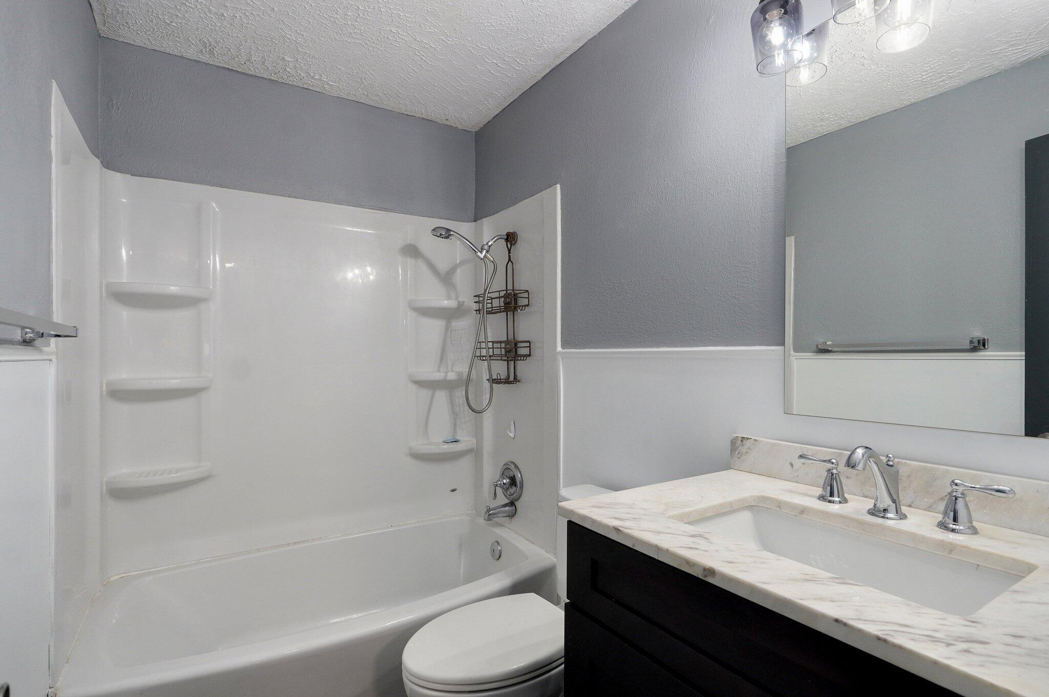 2418 East Catalpa Street Property Photo 16