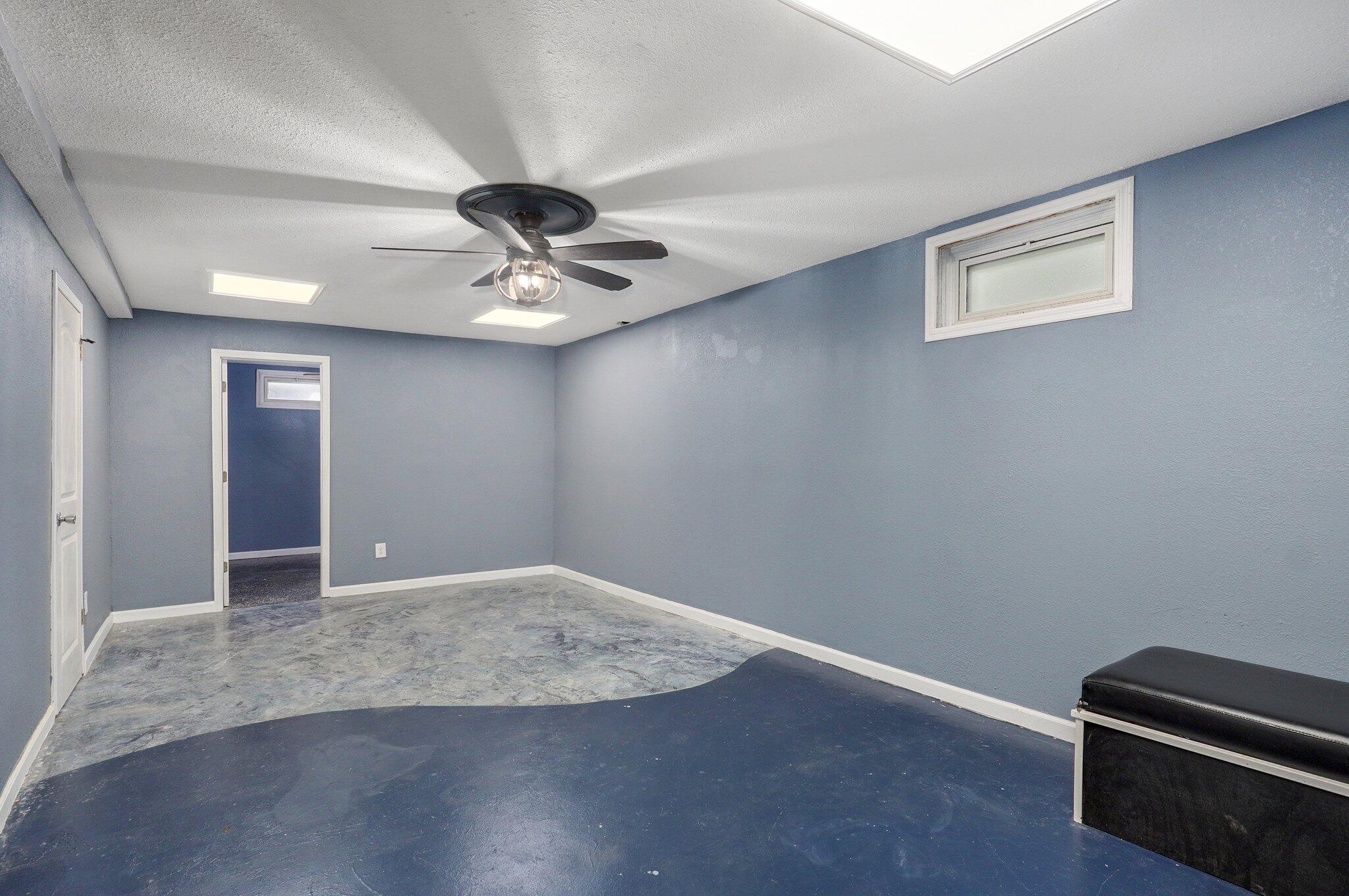 2418 East Catalpa Street Property Photo 18