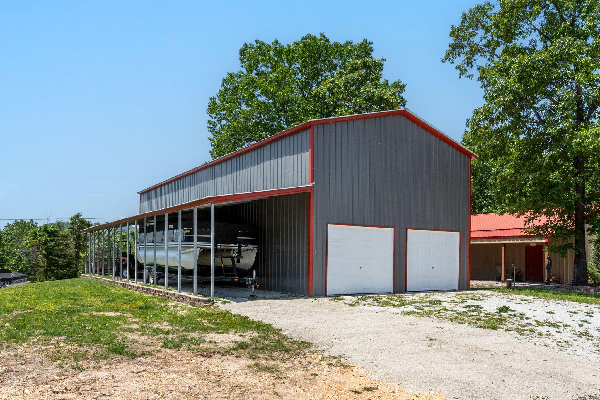 101 Teepee Lane Property Photo 5