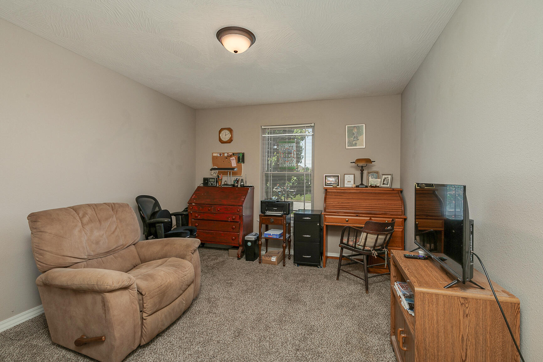 1918 North Brook Hollow Drive Property Photo 20