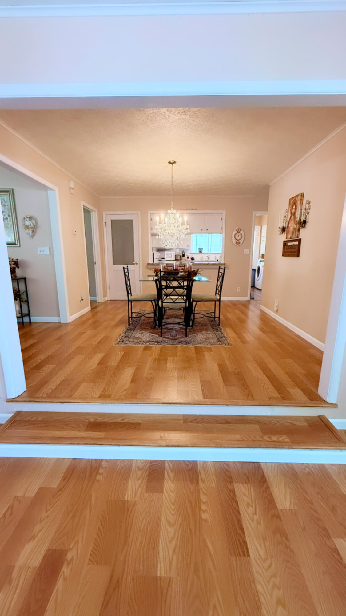 1909 South Nettleton Avenue Property Photo 6