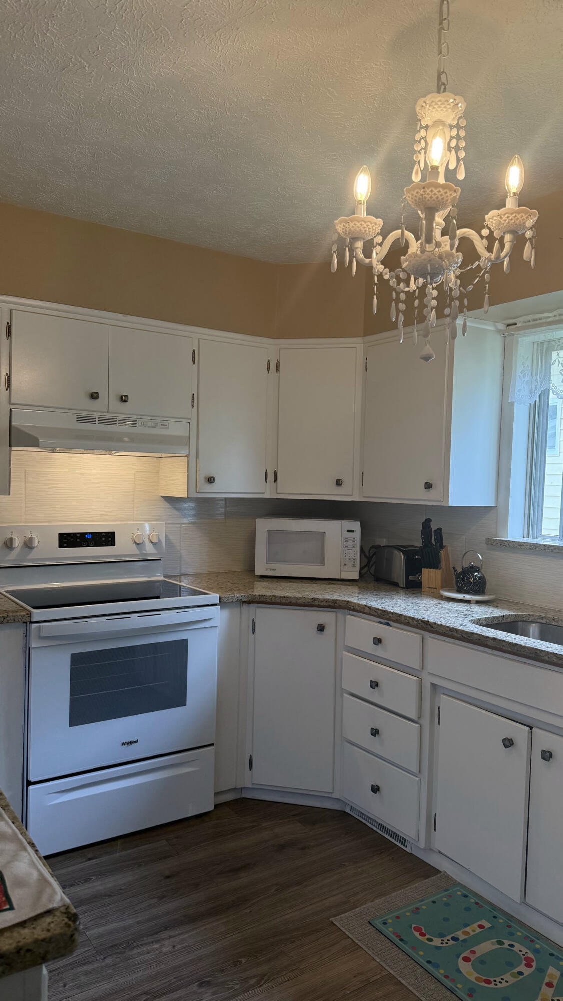 1909 South Nettleton Avenue Property Photo 8