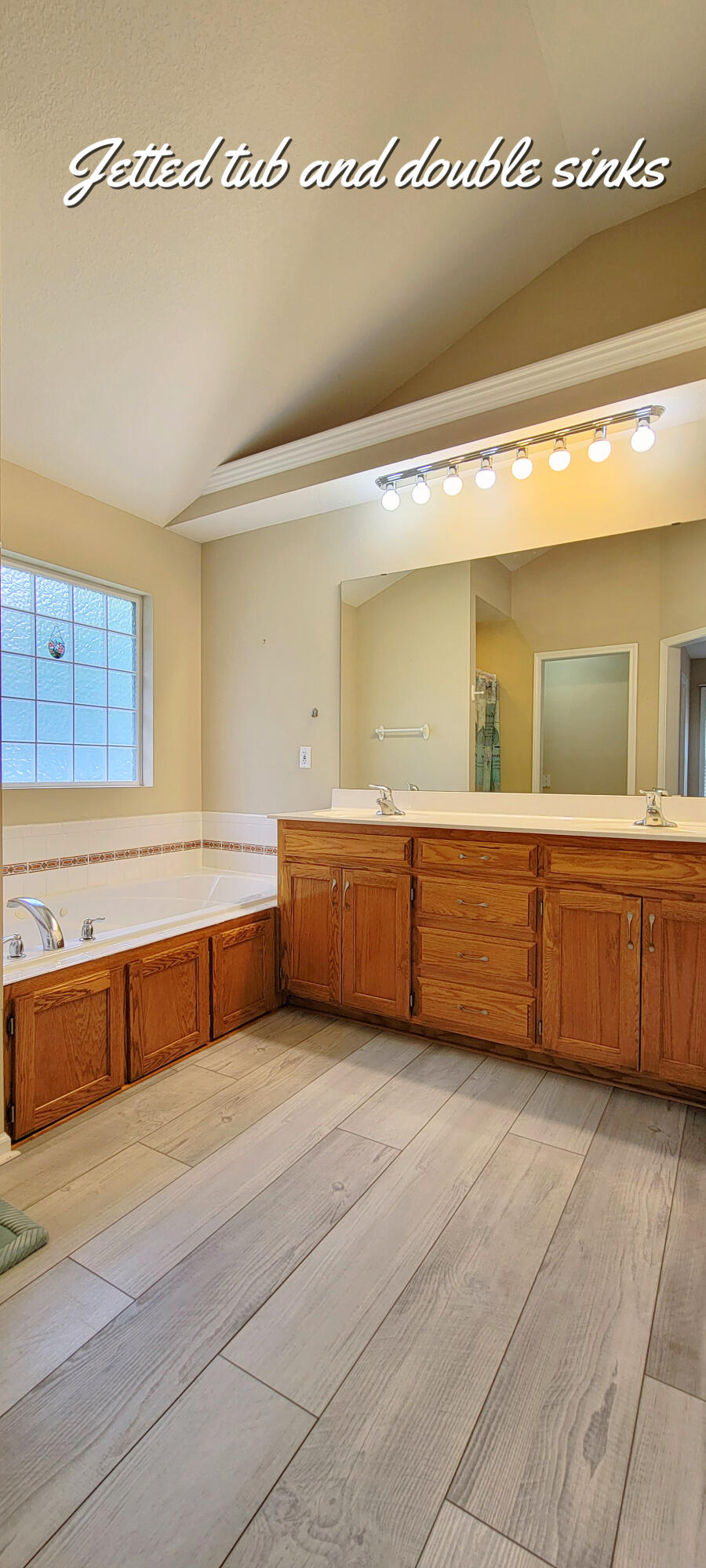 18215 Orchard Road Property Photo 14