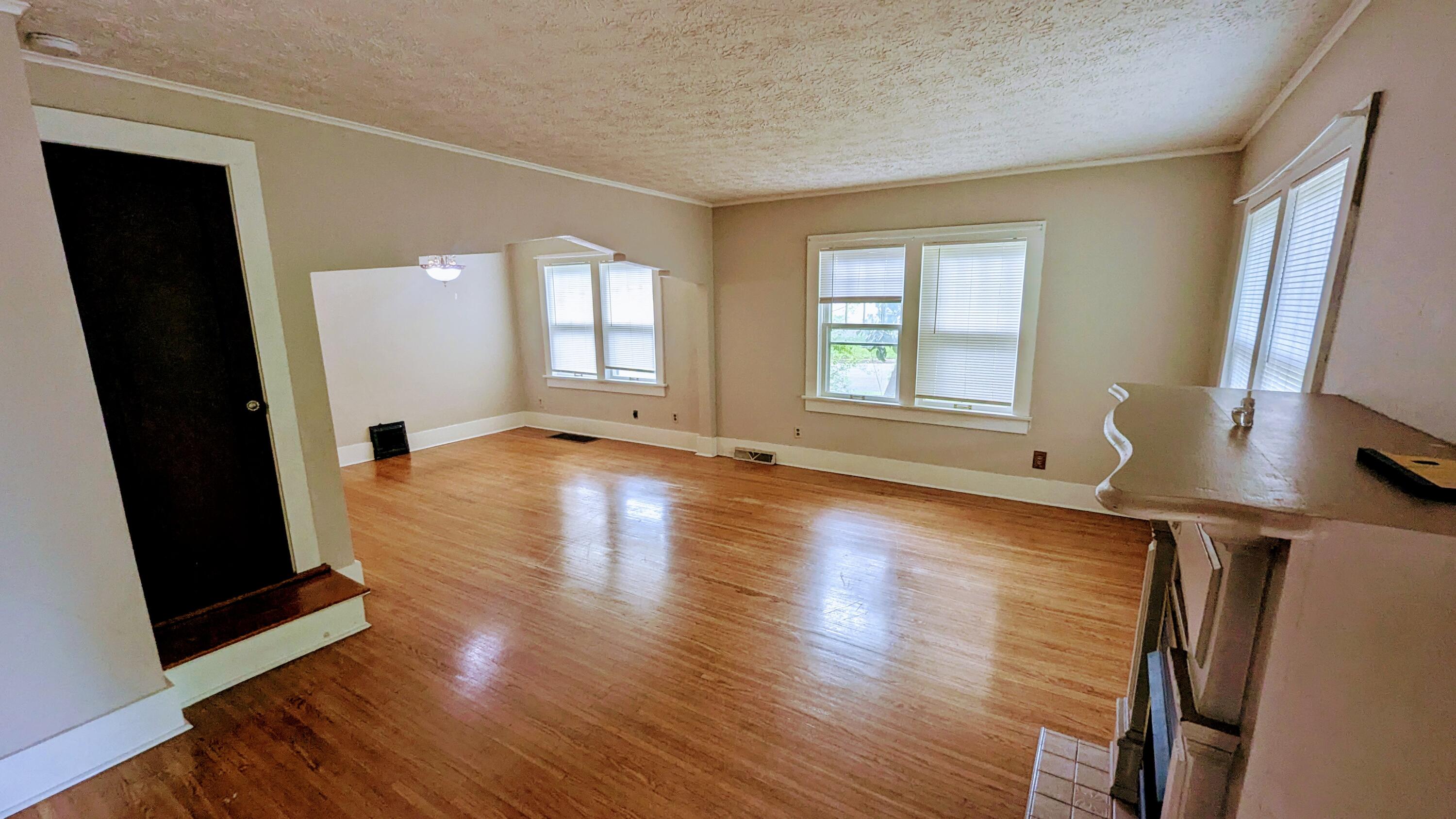 1301 West Main Street Property Photo 8