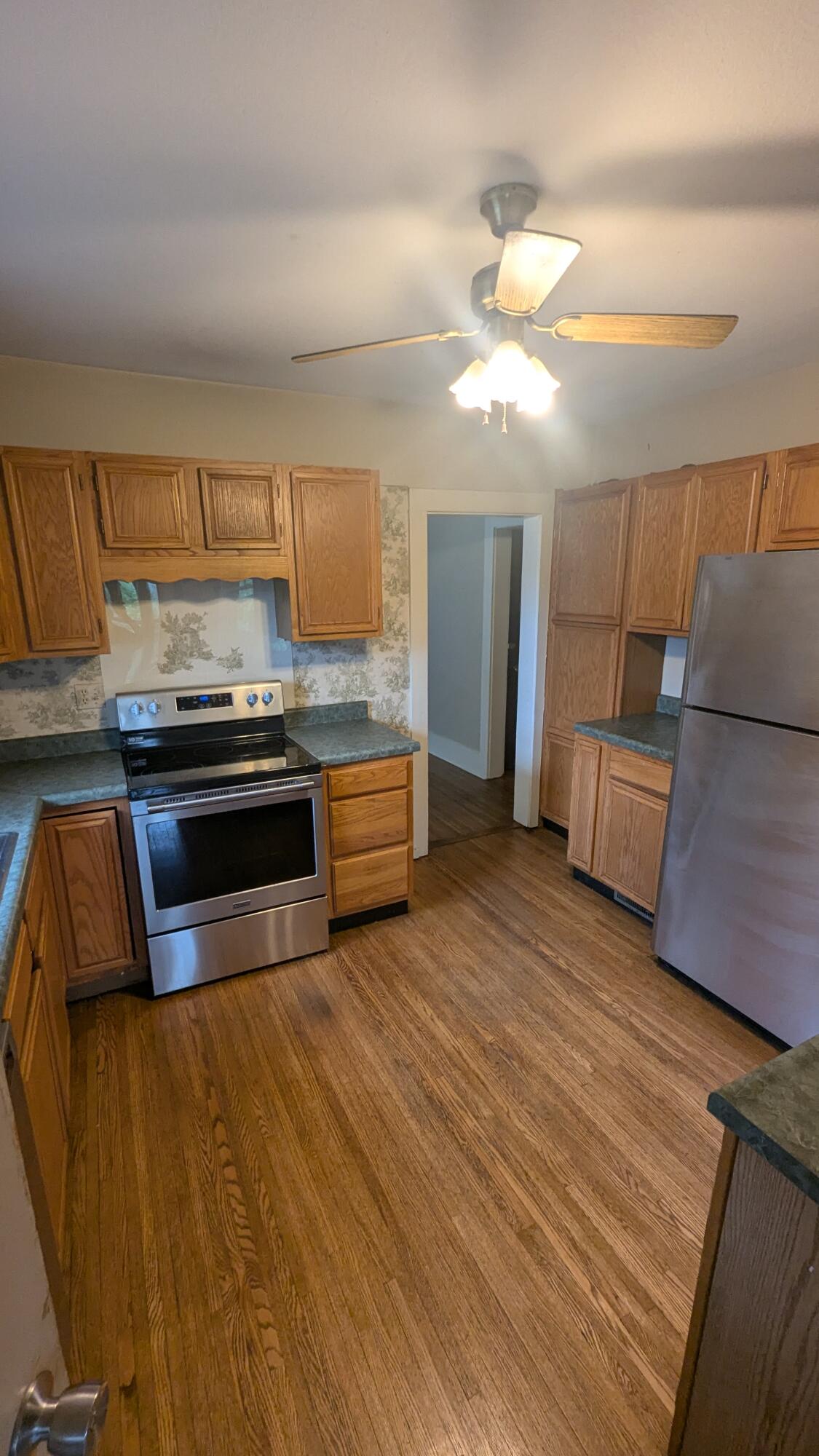 1301 West Main Street Property Photo 12