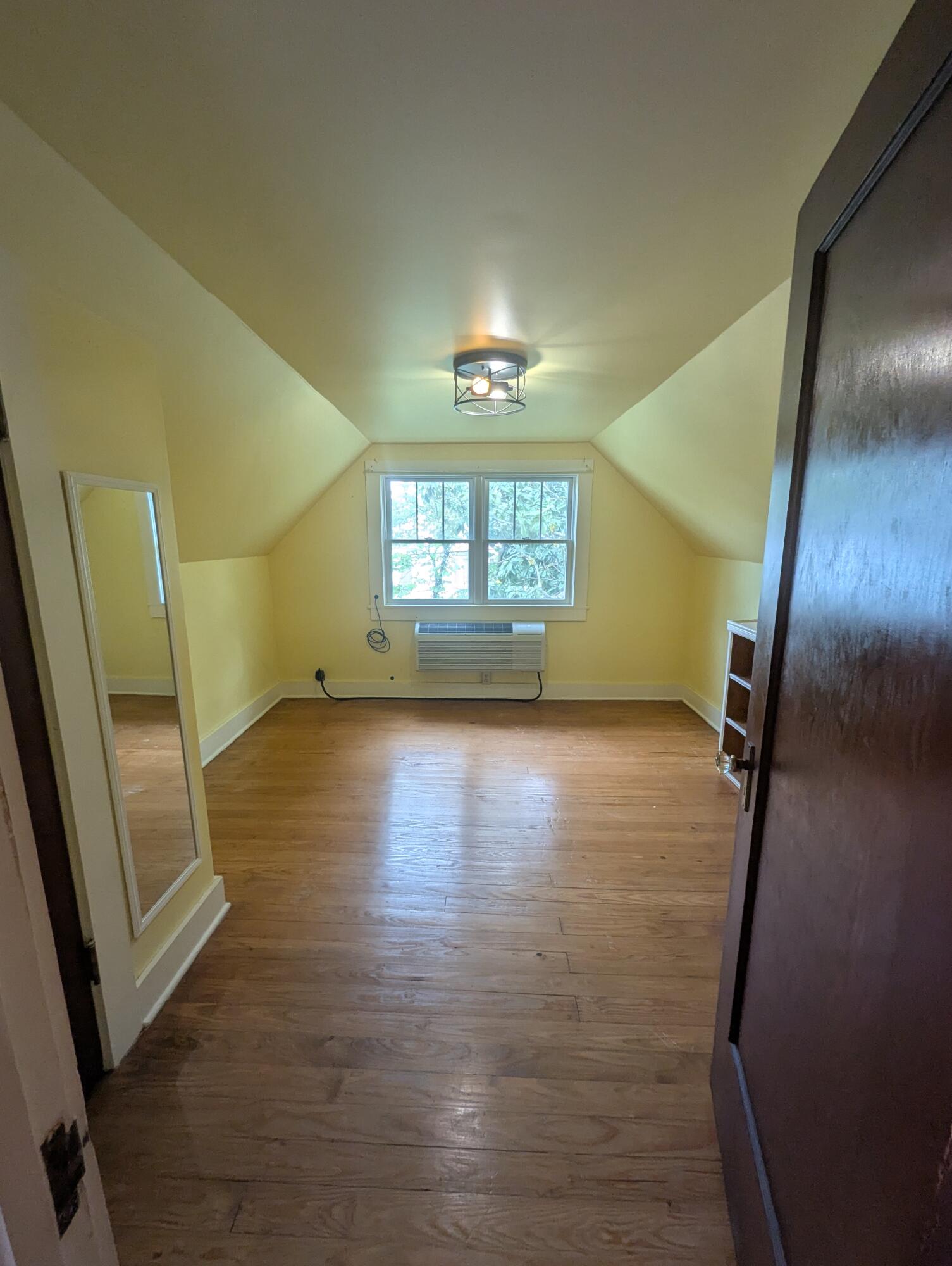 1301 West Main Street Property Photo 24
