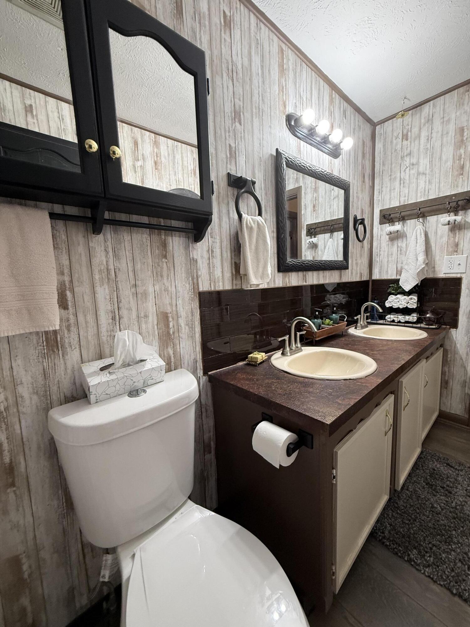 302 East Lindberg Street Property Photo 22